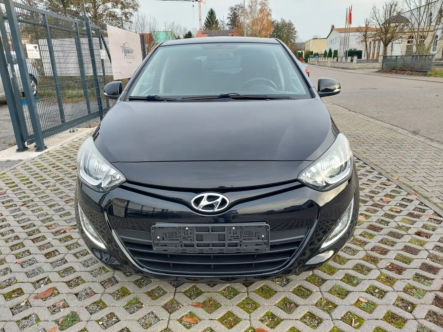 Hyundai i20 Classic Schwarz - 2