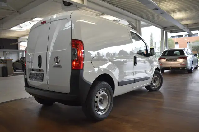 Fiat Fiorino view 4