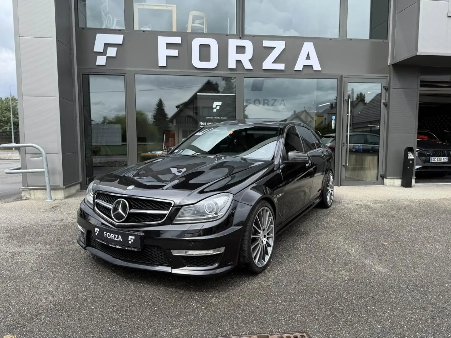 Mercedes-Benz C 63 - BVA Speedshift MCT Pack Performance  BERLINE - BM 204 AMG - BVA Чорний - 2