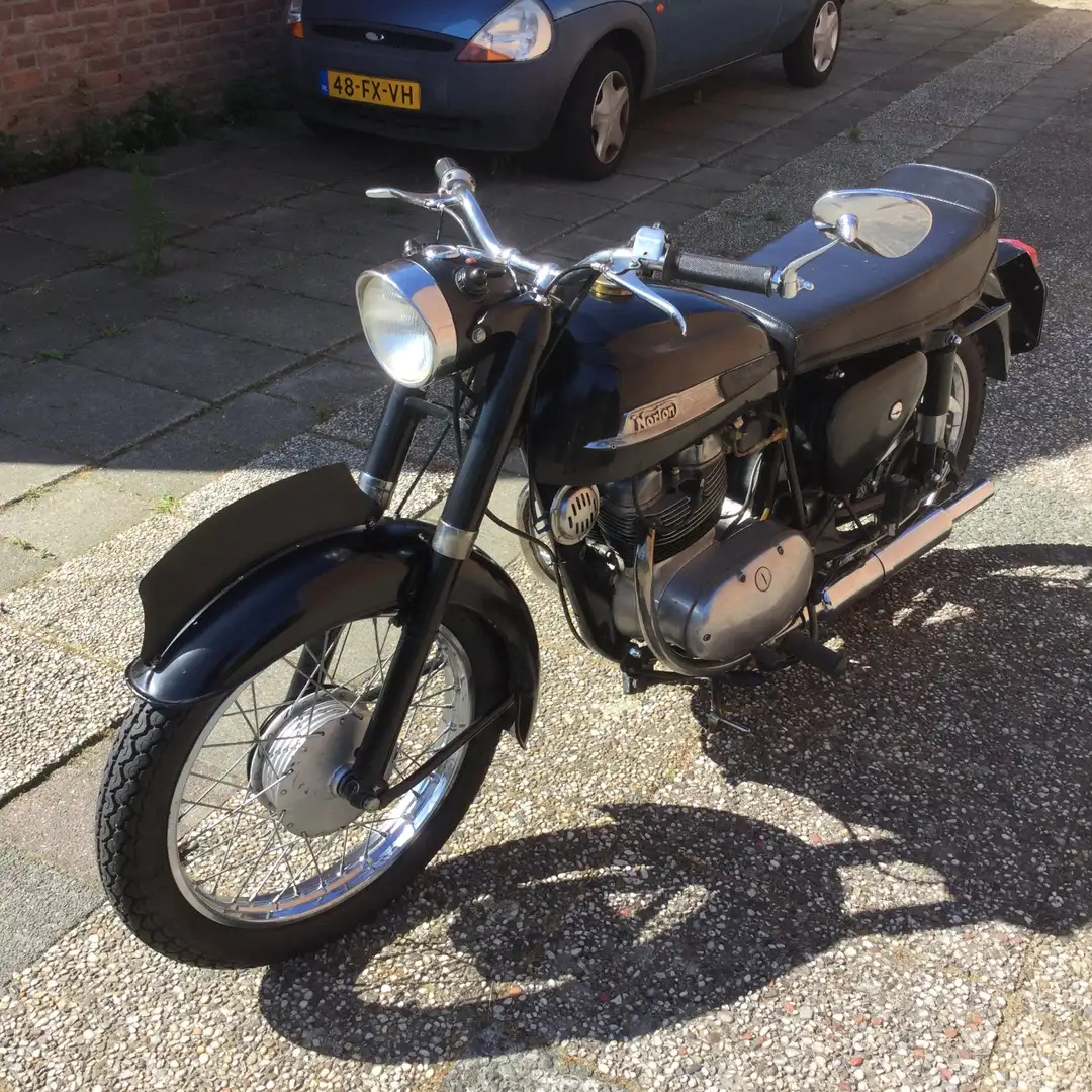 Norton Jubilee Czarny - 2
