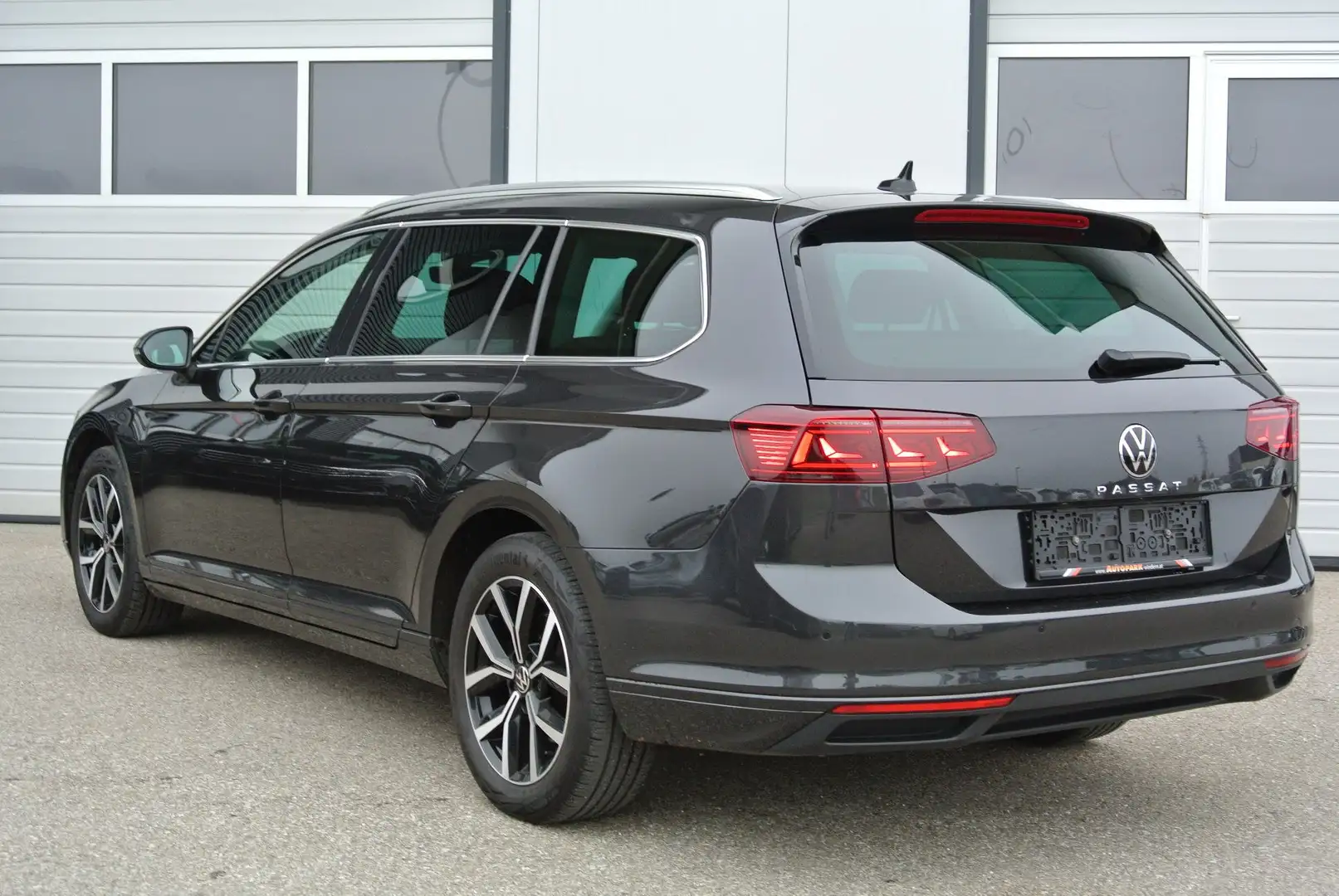 Volkswagen Passat Variant 2.0 TDI DSG Business * LED-SW *NAVI * KAMERA Gris - 2