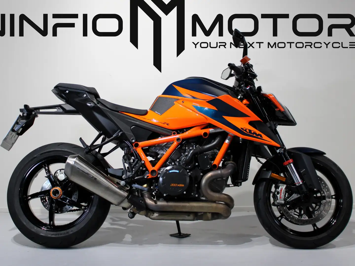 KTM 1290 Super Duke R - 1