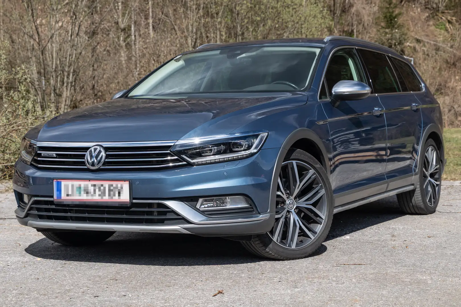 Volkswagen Passat Alltrack Passat Alltrack BMT 2,0 TDI SCR 4Motion DSG Blau - 1