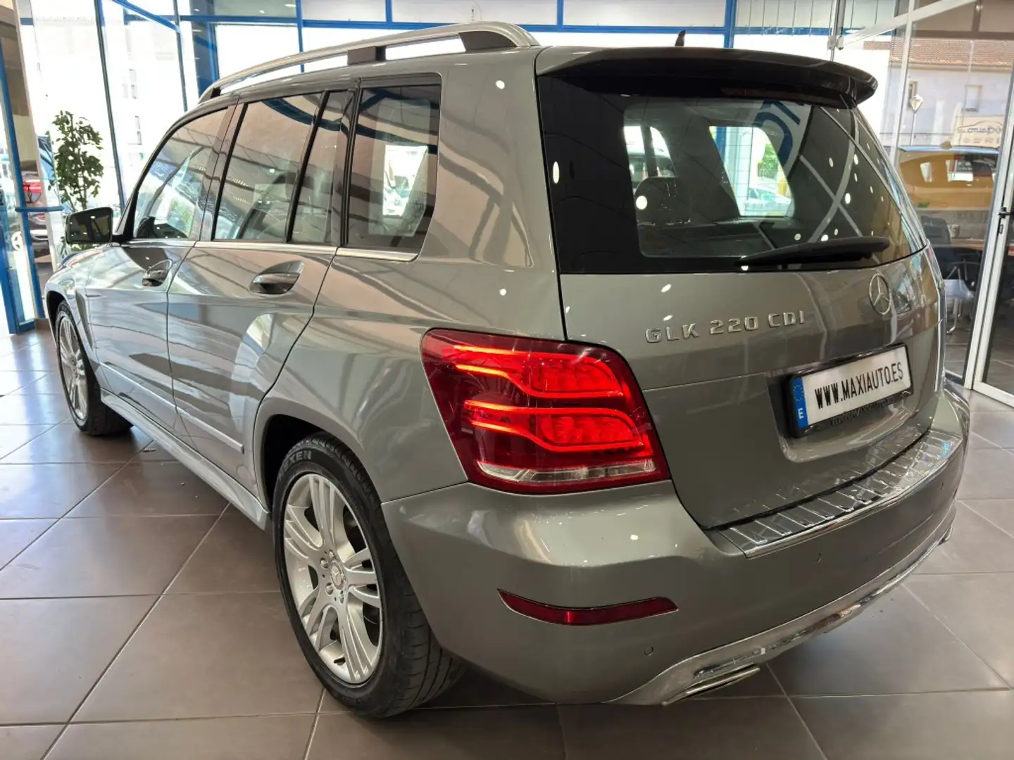 Mercedes-Benz GLK 220 220CDI BE 4M (9.75) Aut. Gris - 2