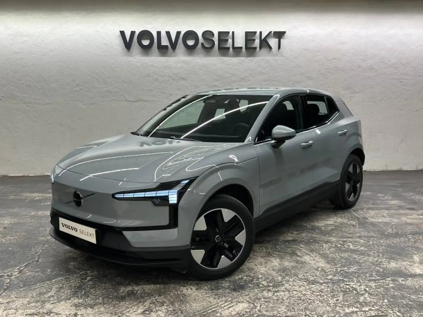 Volvo EX30 Single Extended Range 272ch Start - 1