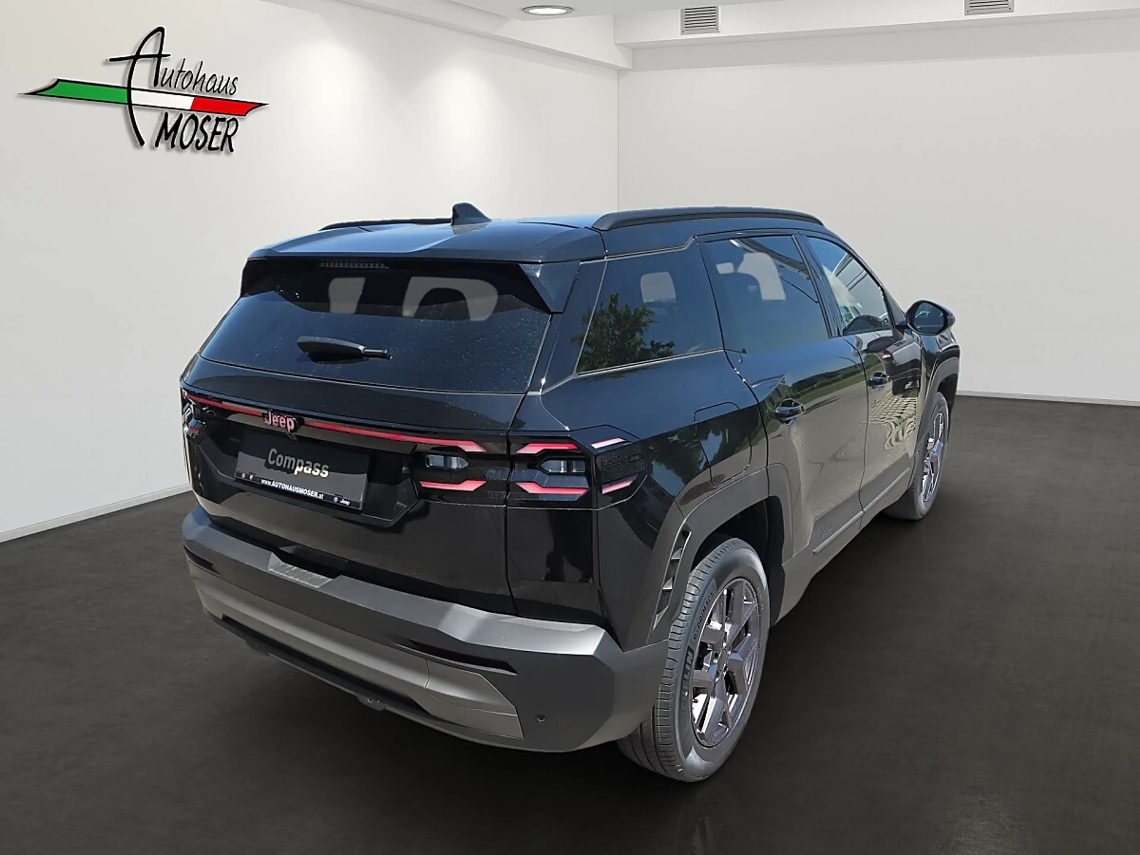 Jeep Compass 1.2 e-Hybrid First Edition e-DCT6 + Komfort Paket — photo 3