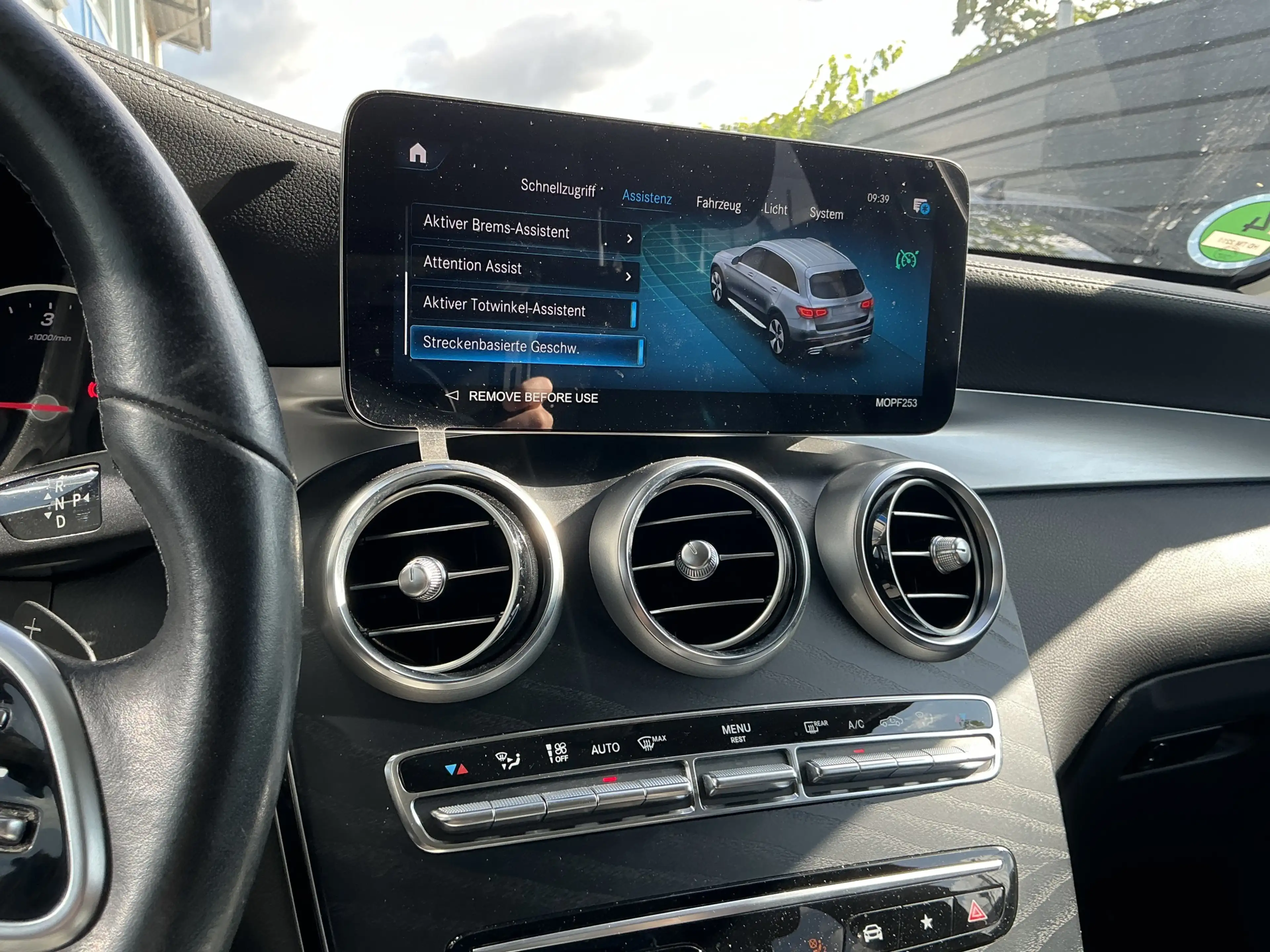 Mercedes-Benz GLC 220 d 4Matic Leder Memory R.Cam AHK ACC SHZ — photo 13