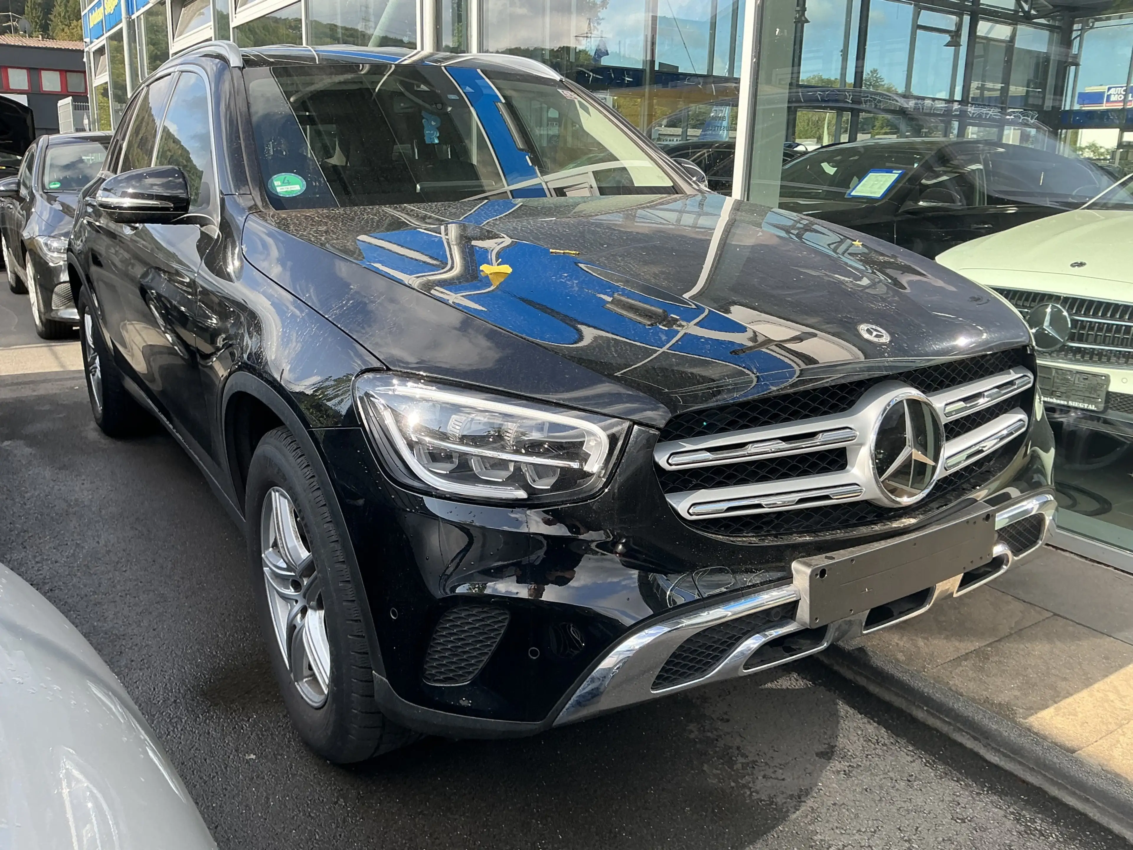 Mercedes-Benz GLC 220 d 4Matic Leder Memory R.Cam AHK ACC SHZ