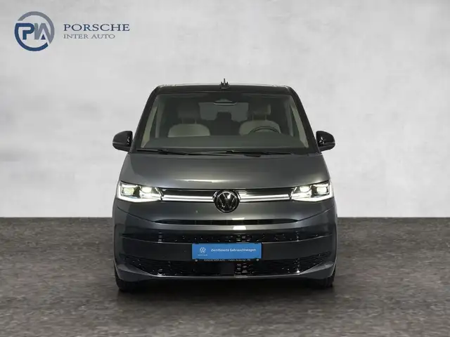 Volkswagen Multivan view 2