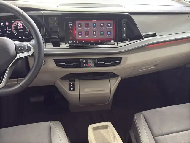 Volkswagen Multivan view 10