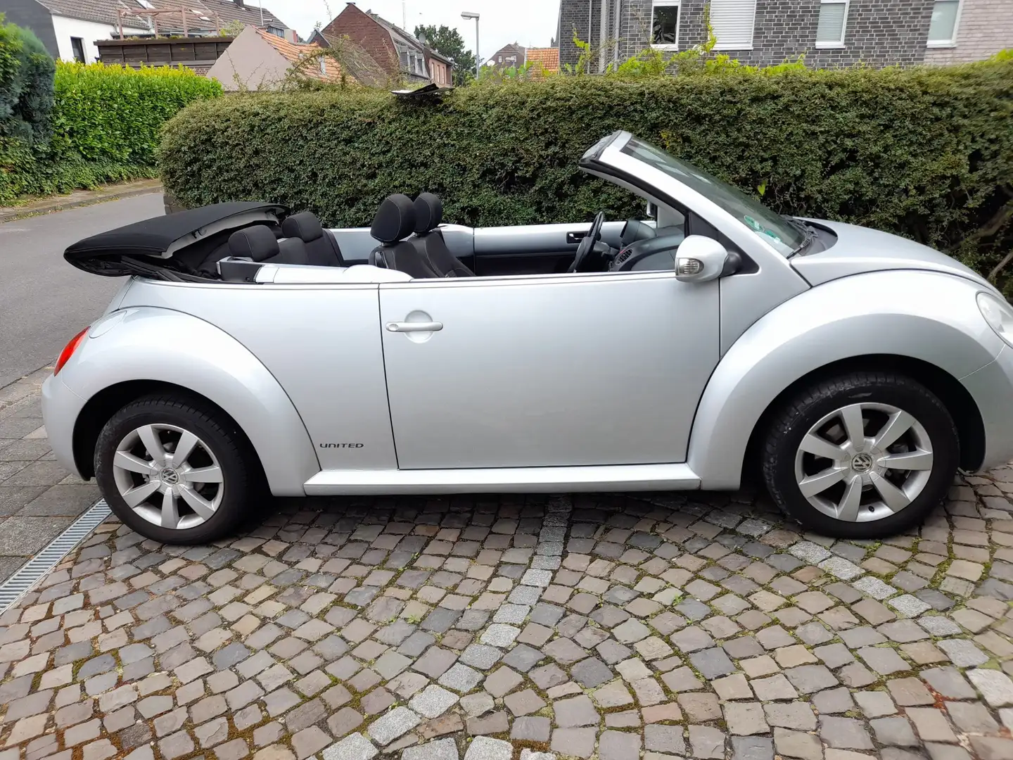 Volkswagen New Beetle GARANTIE ! elek.CABRIO Klima Sitzheiz.TOP Argent - 2