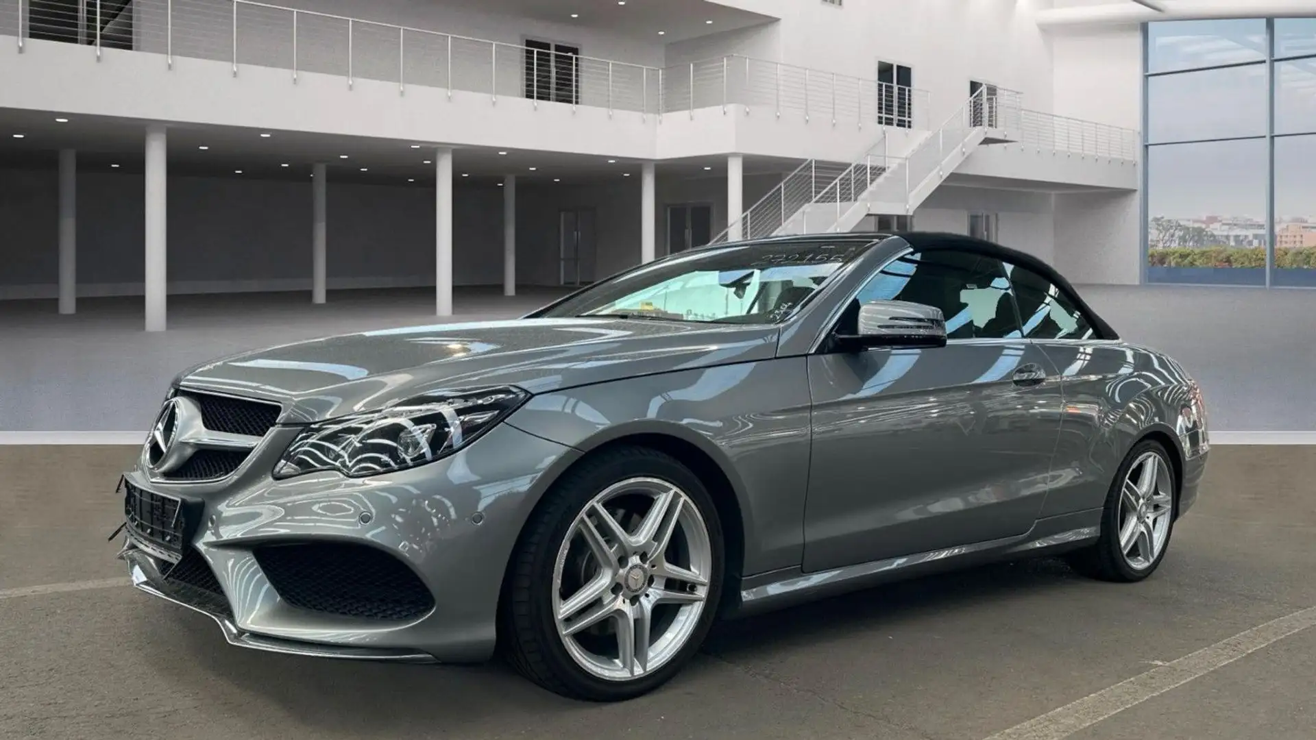 Mercedes-Benz E 220 E220d AMG LINE Cabrio 7G-TR-COMAND-LEDER-R.CAM- Silber - 1