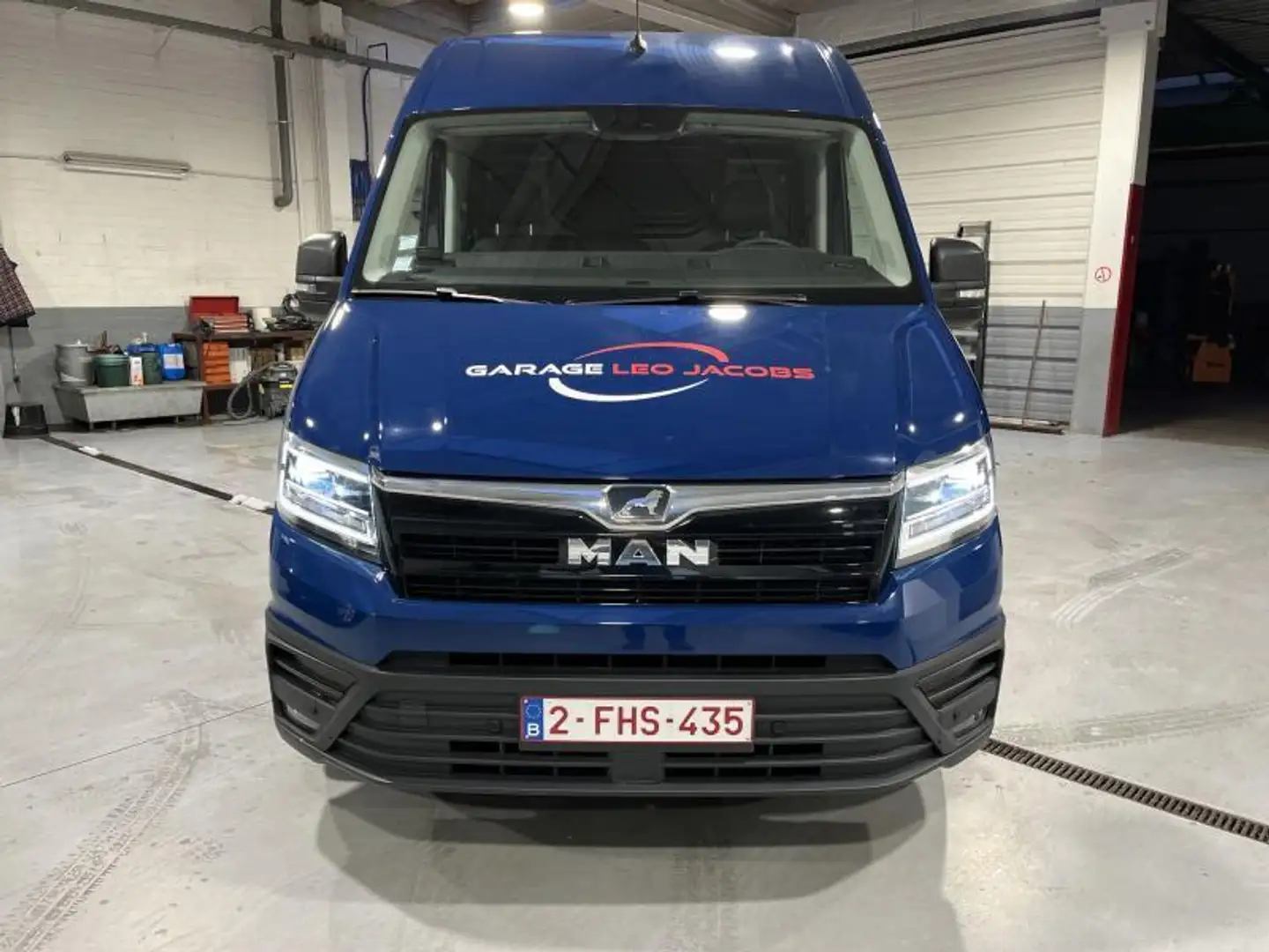 MAN TGE 3.180 4X2F SB Bleu - 2