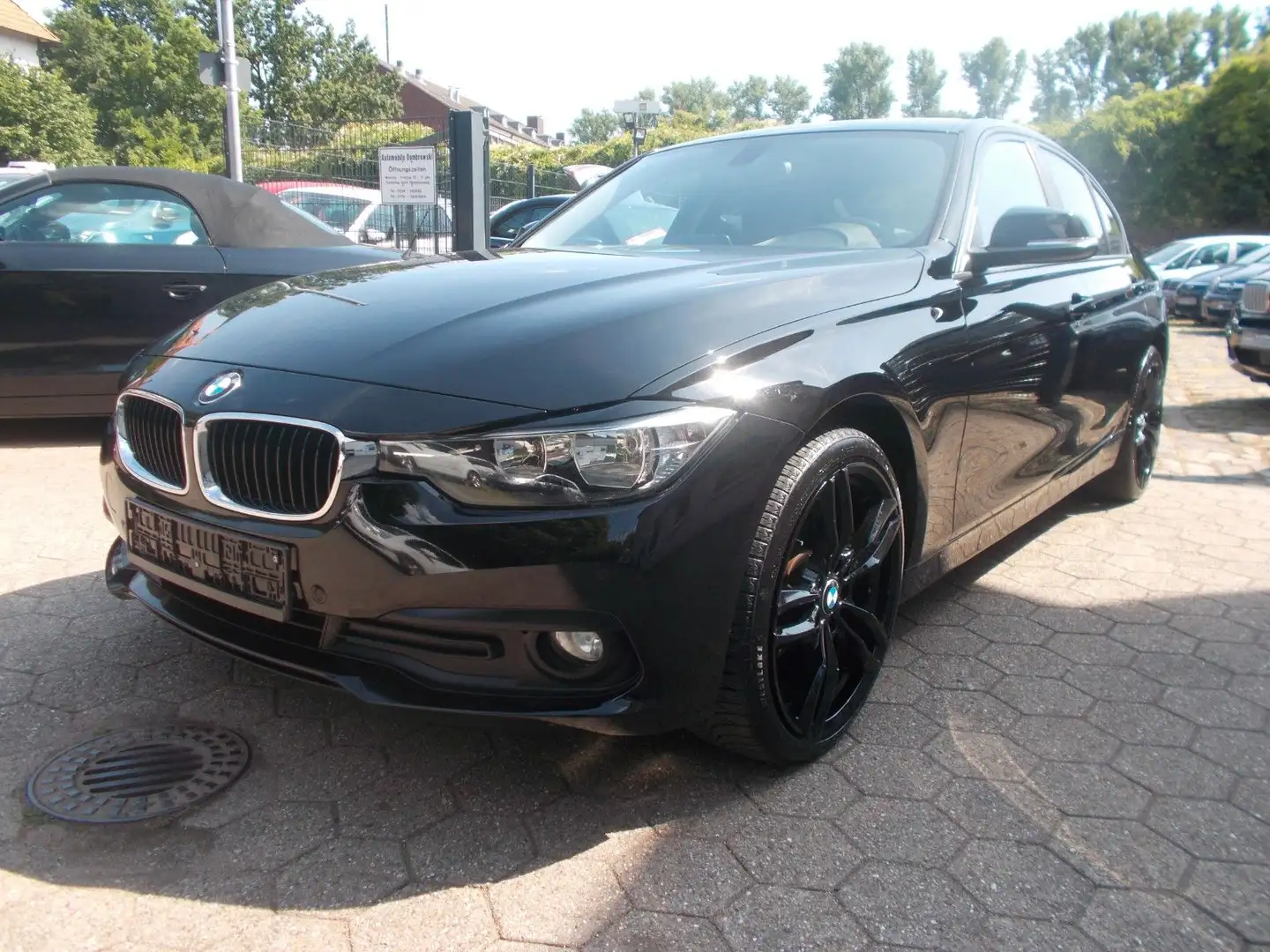BMW 318 Baureihe 3 Lim. 318 d Advantage Schwarz - 2