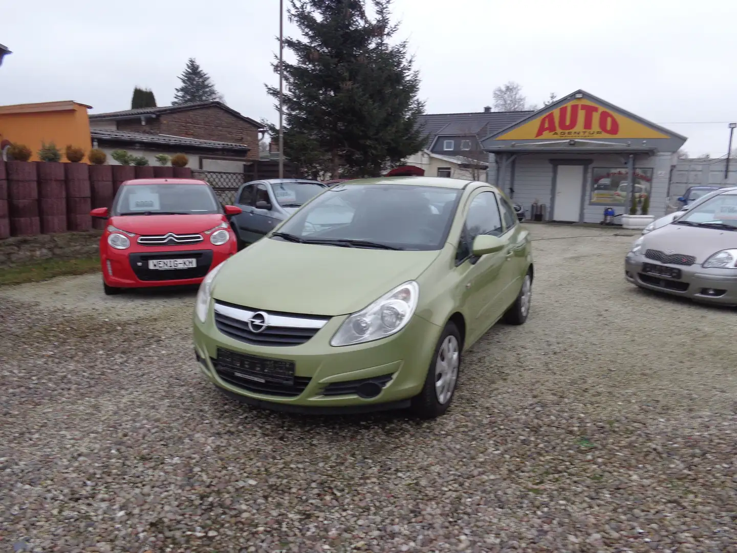 Opel Corsa 1.2 16V Verde - 2