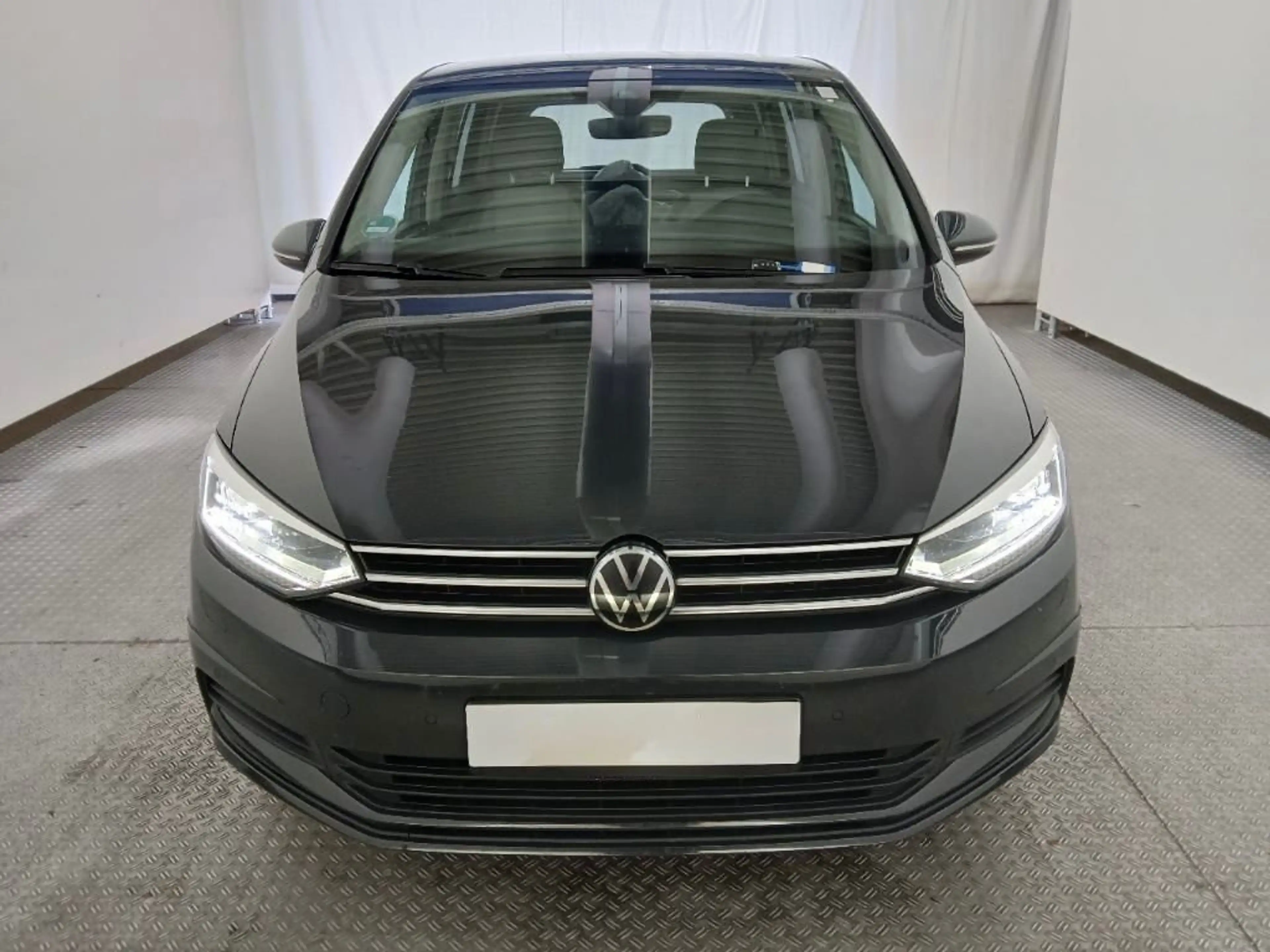 Volkswagen Touran Business STHZ Kindersitze ActLight EasyOp — photo 3