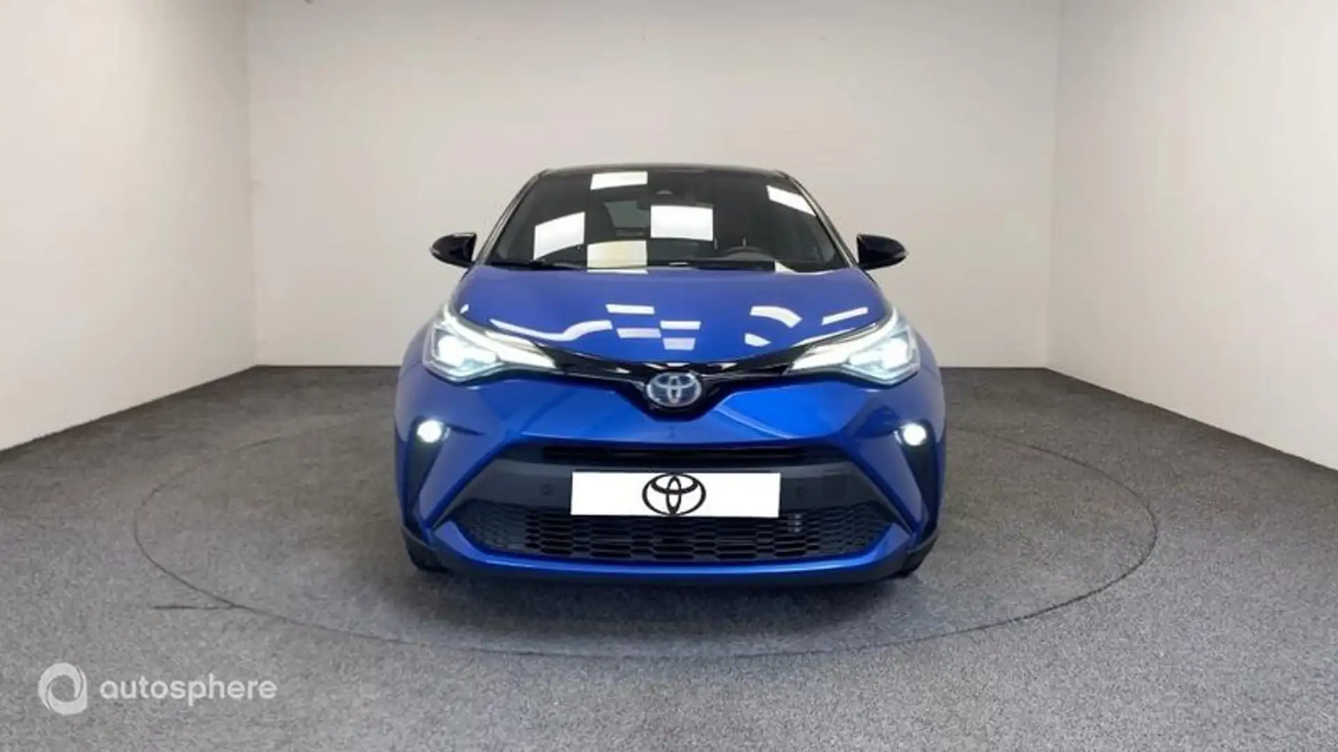Toyota C-HR 184h Distinctive 2WD E-CVT MY22 - 2