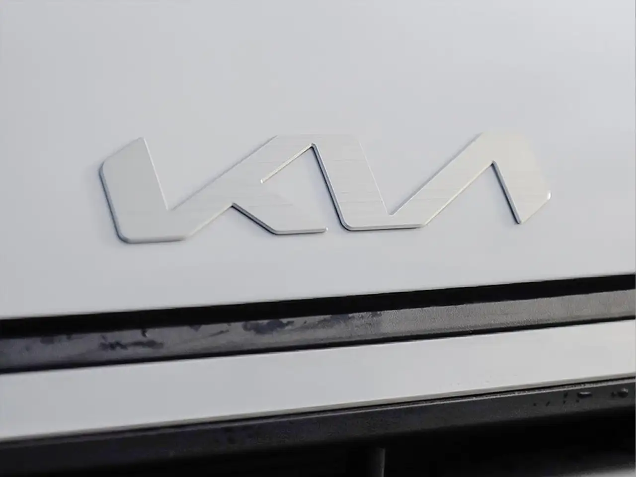 Kia K4 снимка Kia K4