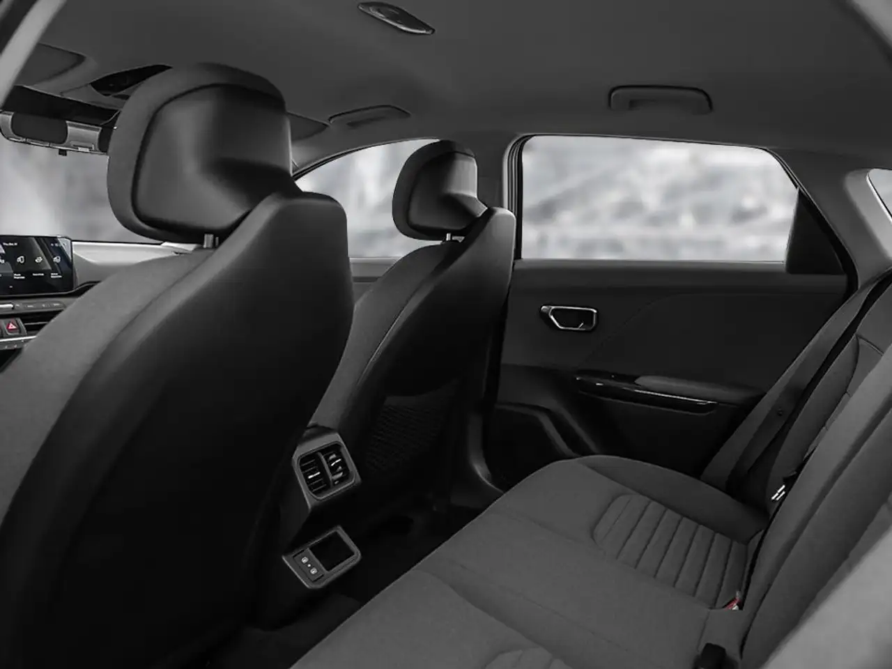 Kia K4 снимка Kia K4