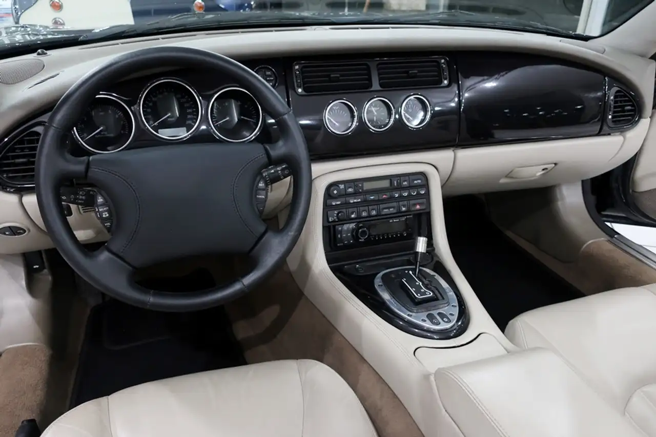 Jaguar XKR, foto 3