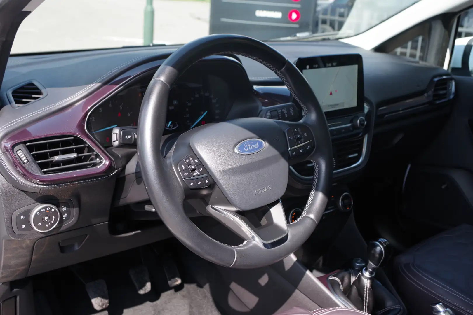 Ford Fiesta 1.0 EcoBoost 125 PK Vignale, Panoramadak, Keyless, Blanc - 2