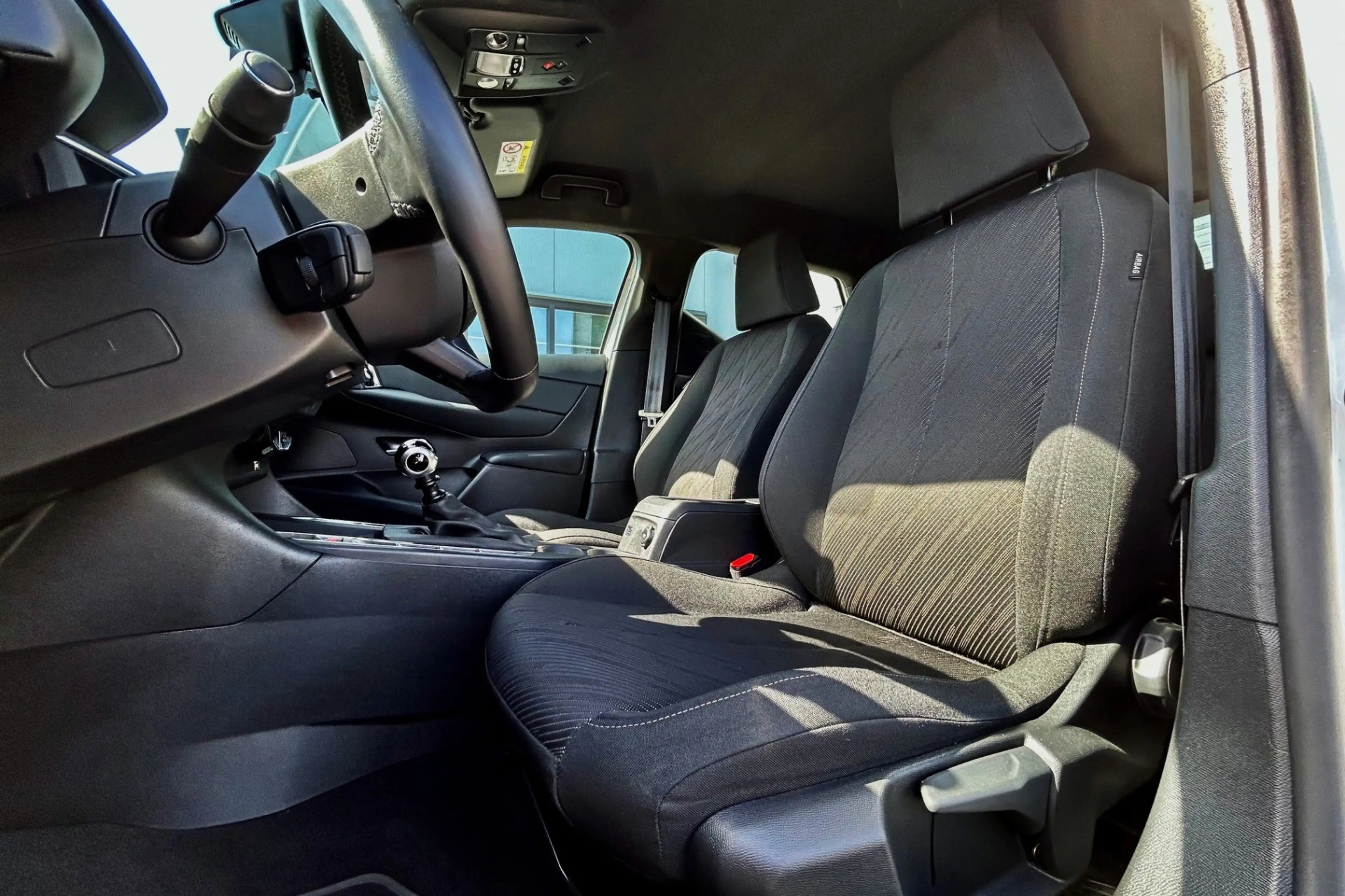 DS Automobiles DS 3 Crossback 1.2 PureTech Chic NAVI CLIMA CRUISE PDC — photo 4