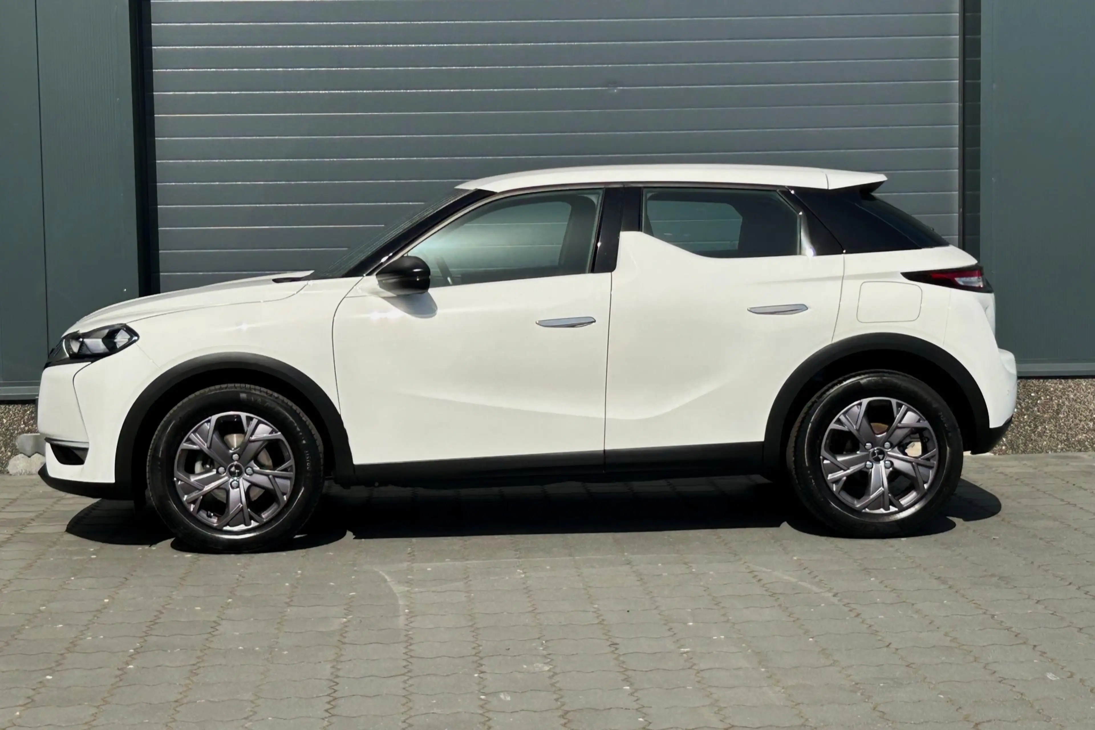 DS Automobiles DS 3 Crossback 1.2 PureTech Chic NAVI CLIMA CRUISE PDC — photo 3
