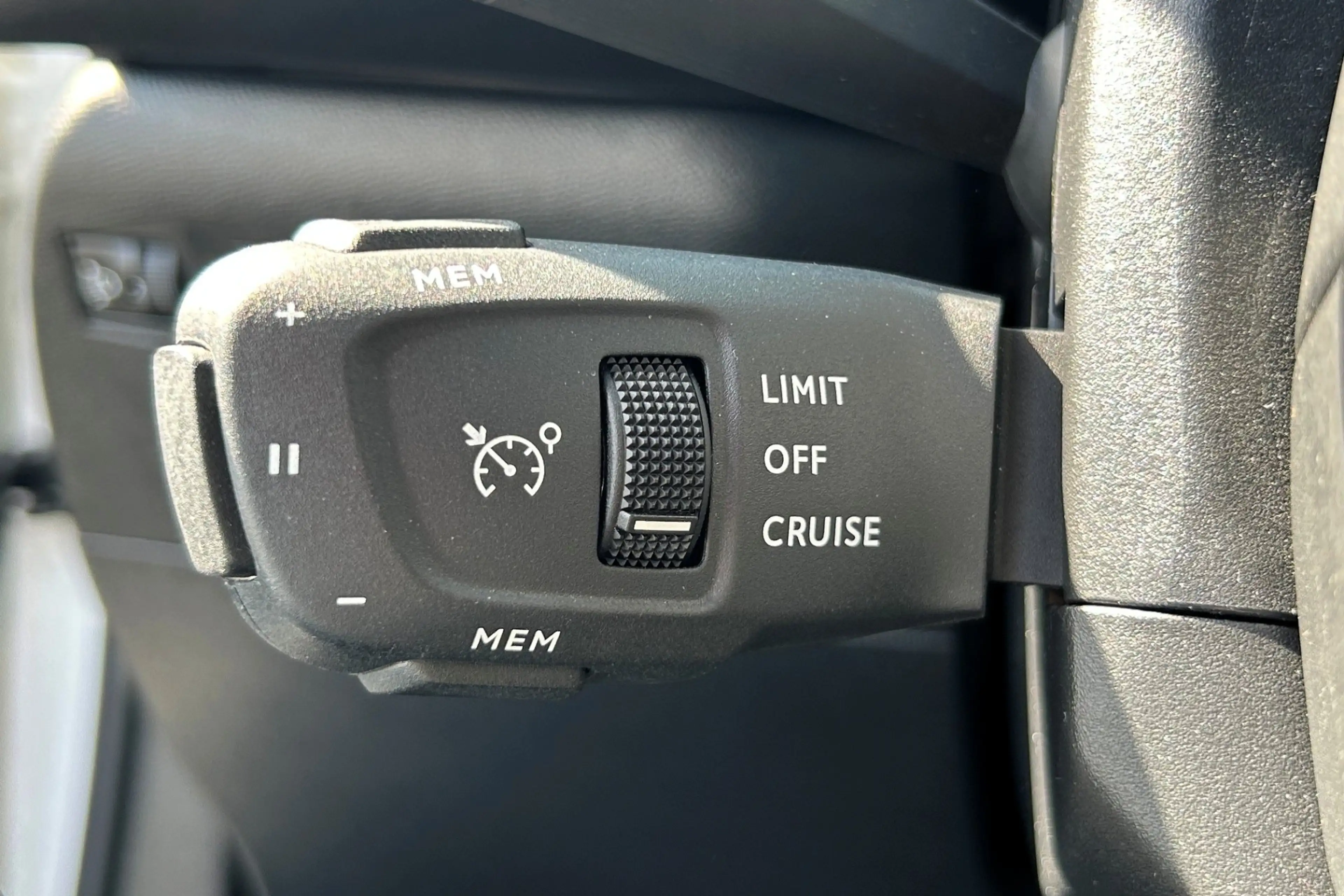 DS Automobiles DS 3 Crossback 1.2 PureTech Chic NAVI CLIMA CRUISE PDC — photo 15