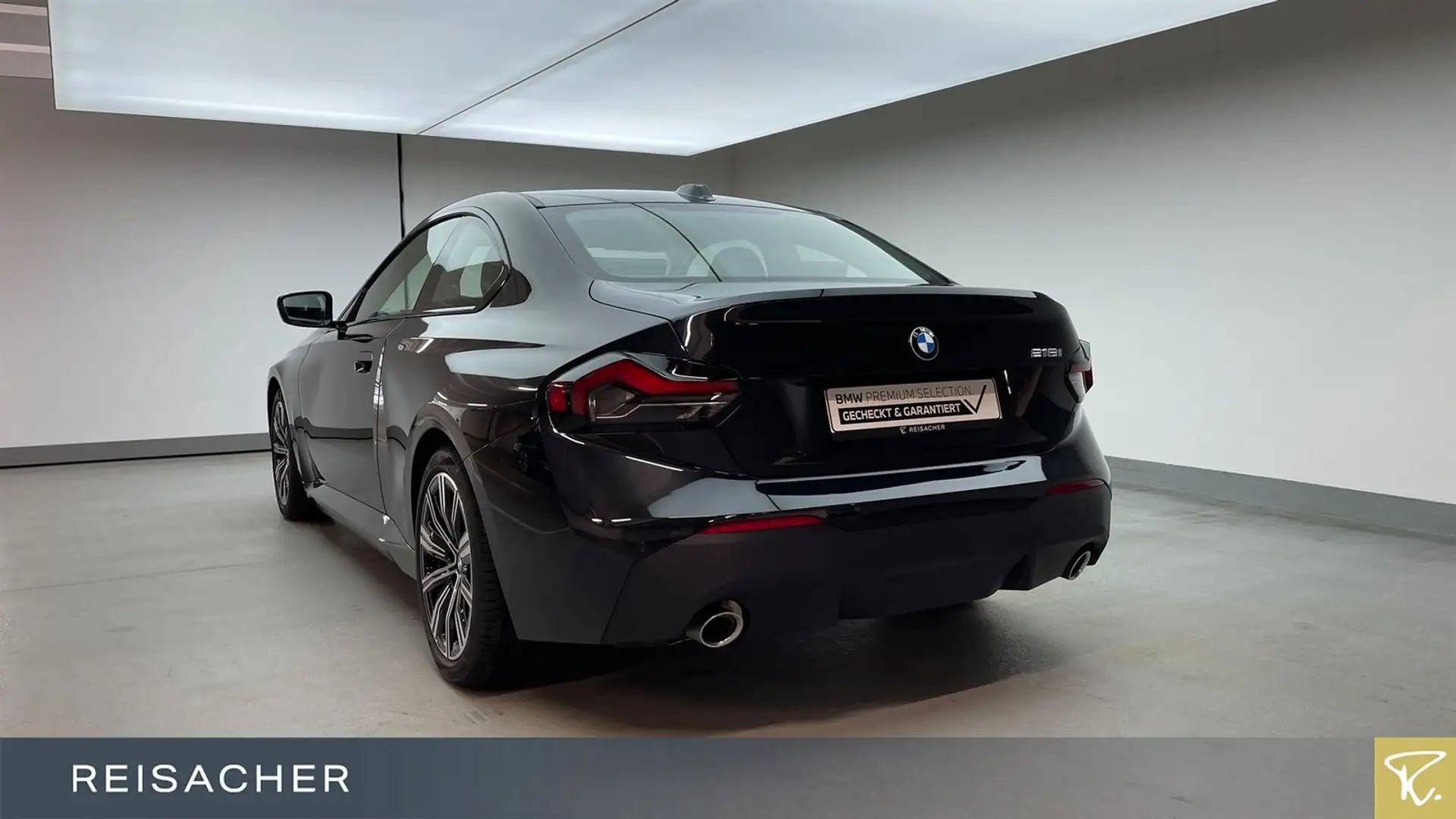 BMW 218 i A Coupé Schwarz - 2