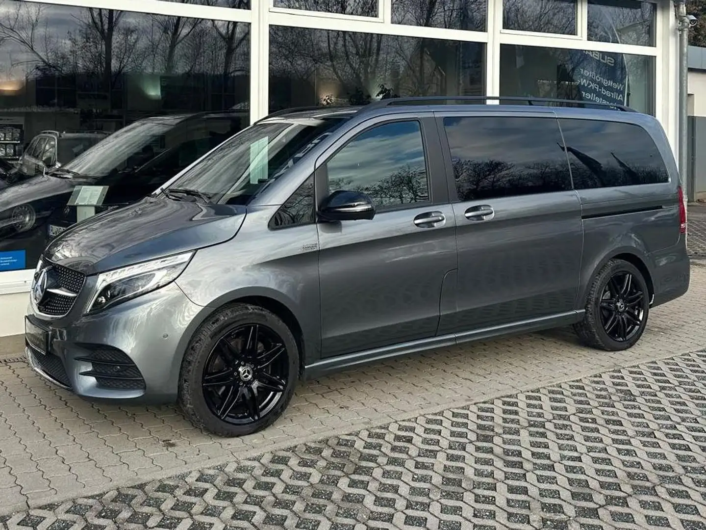 Mercedes-Benz V 200 V 220/250/300 d AVANTGARDE EDITION 2020  (447.813) Grijs - 1
