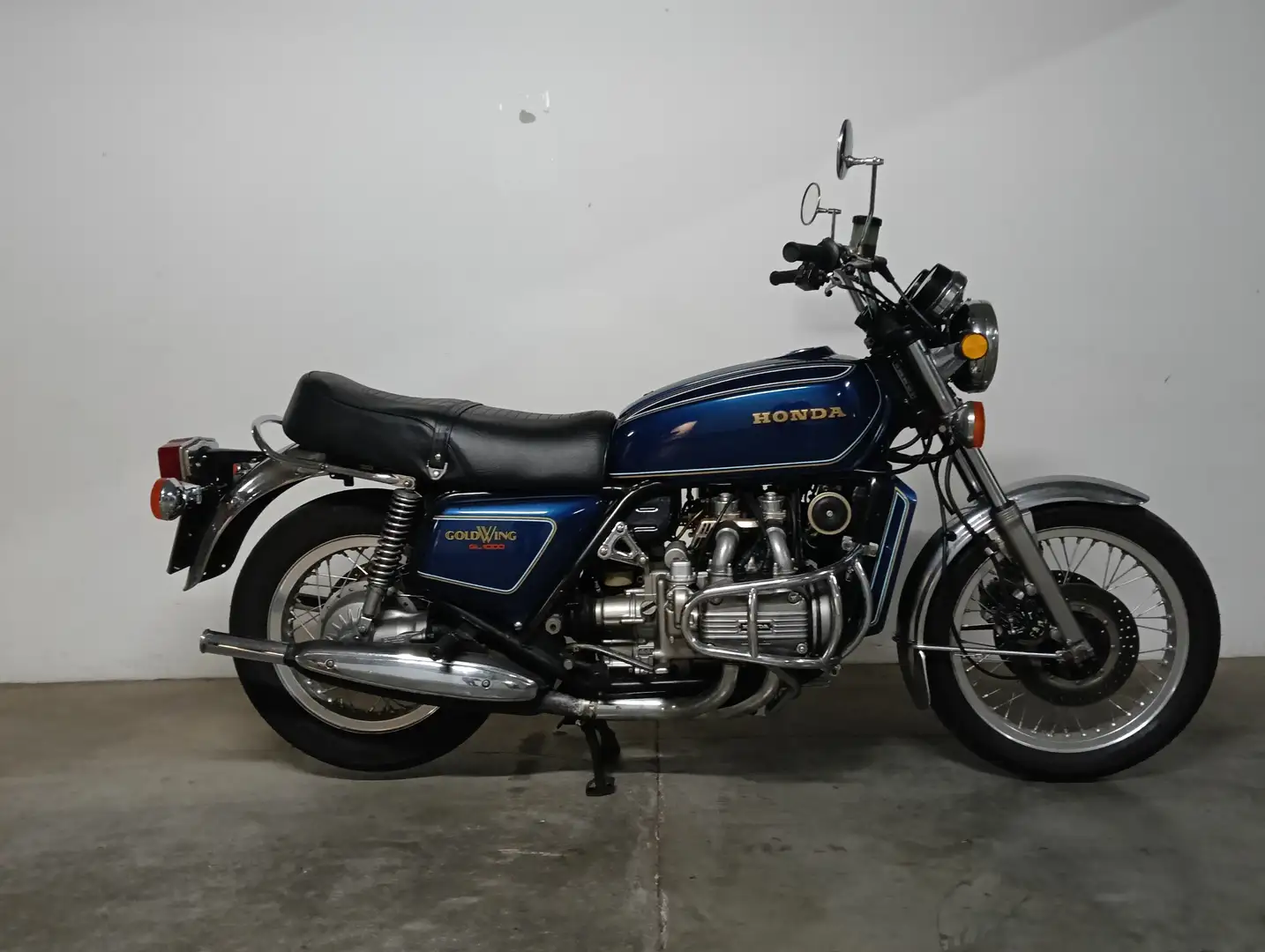 Honda GL 1000 Bleu - 1
