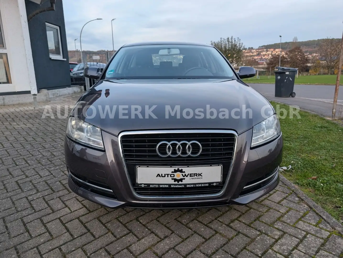 Audi A3 Sportback 2.0 TDI Attraction/Tempomat/Pdc/Shz Grau - 1
