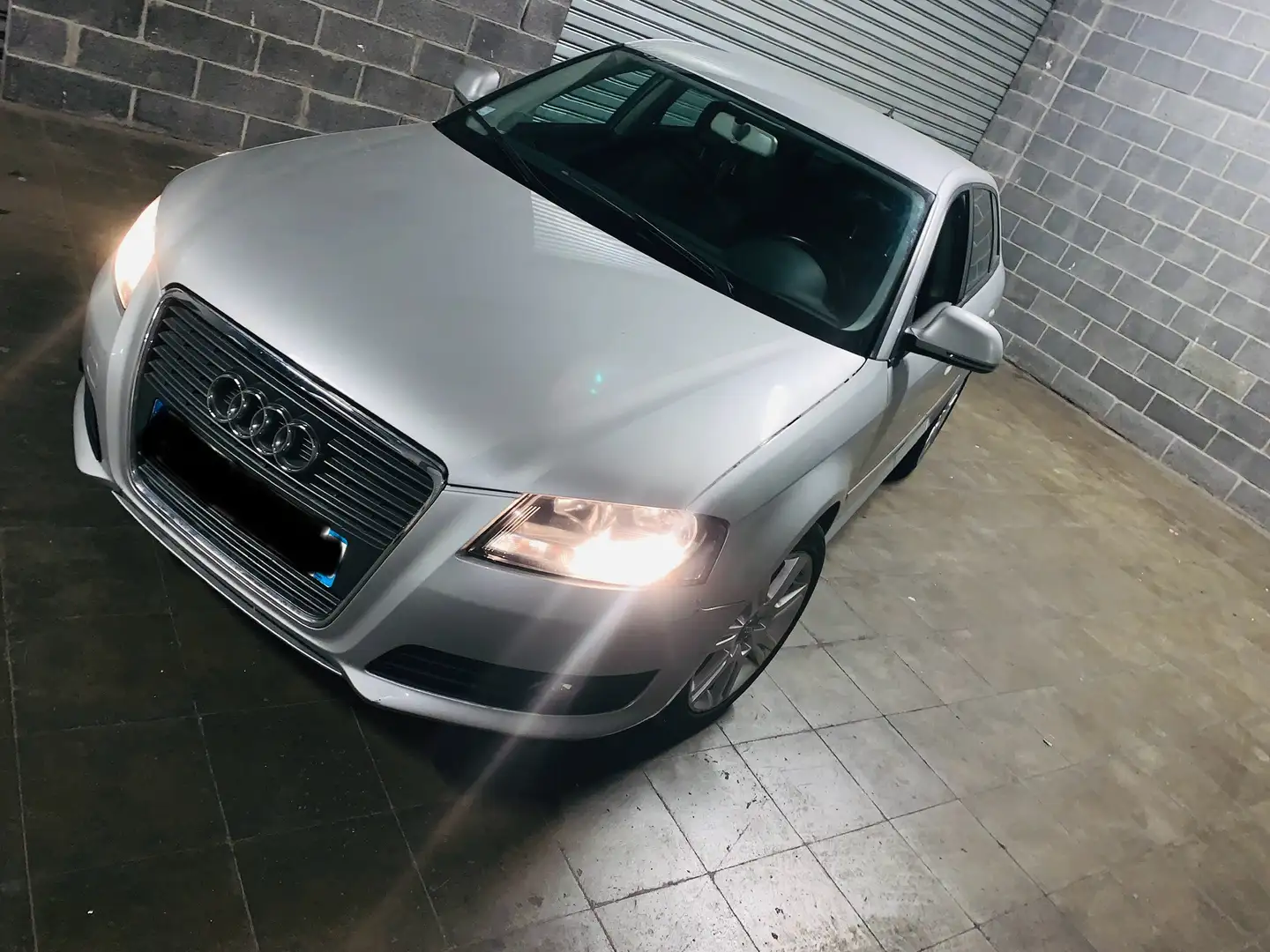 Audi A3 Sportback 2.0 TDI 140 DPF Ambition Luxe - 2