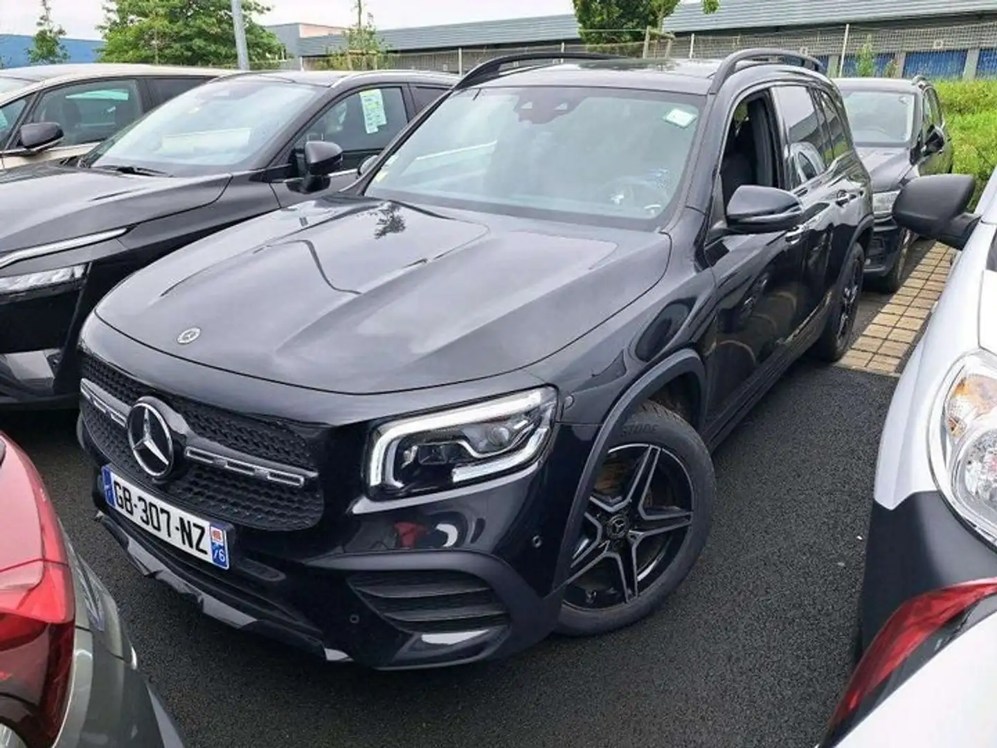Mercedes-Benz GLB 200 d 8G-DCT AMG Line Noir - 1