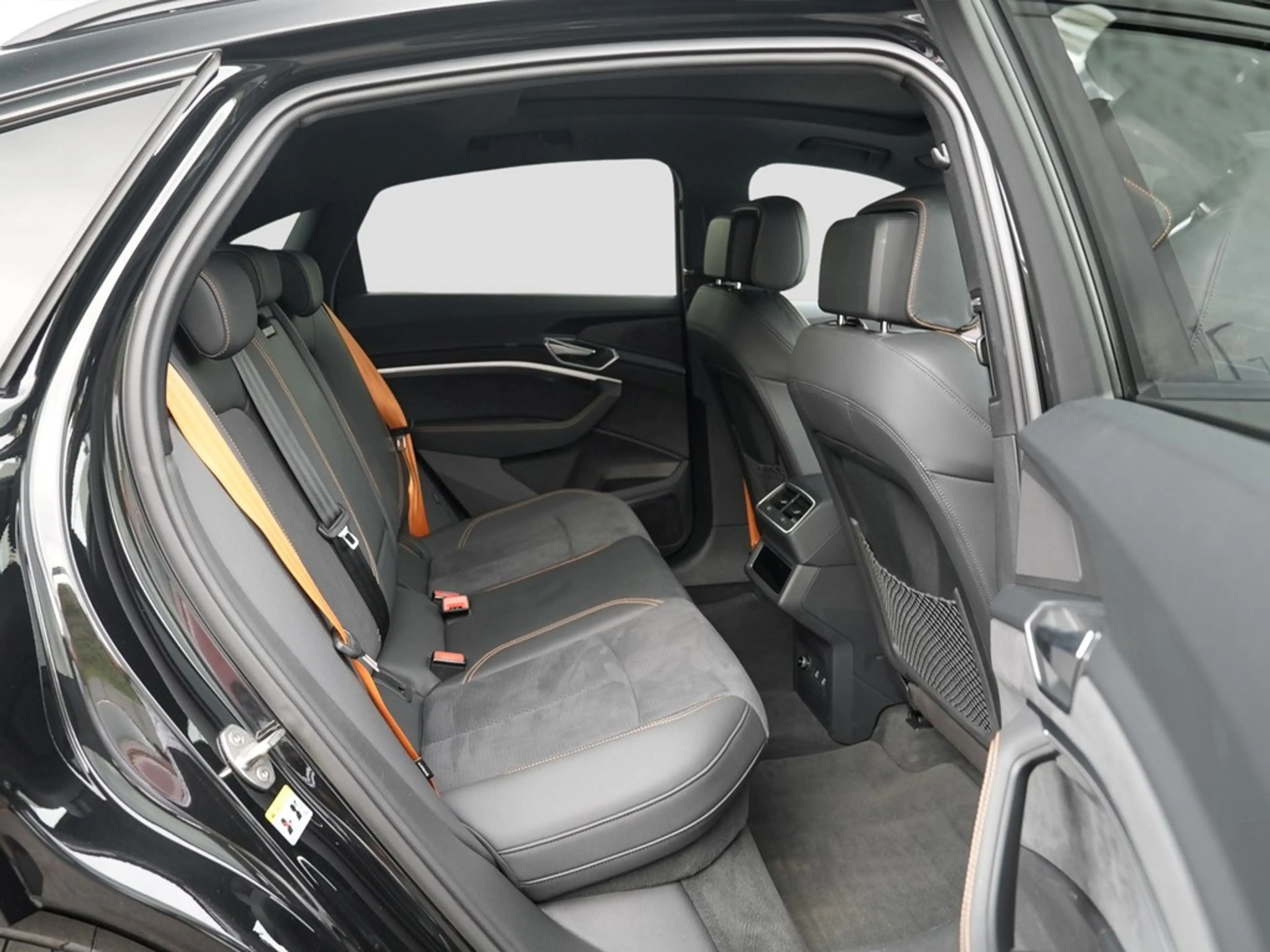 Audi e-tron 55 Sportback S line black edition Panorama — photo 8