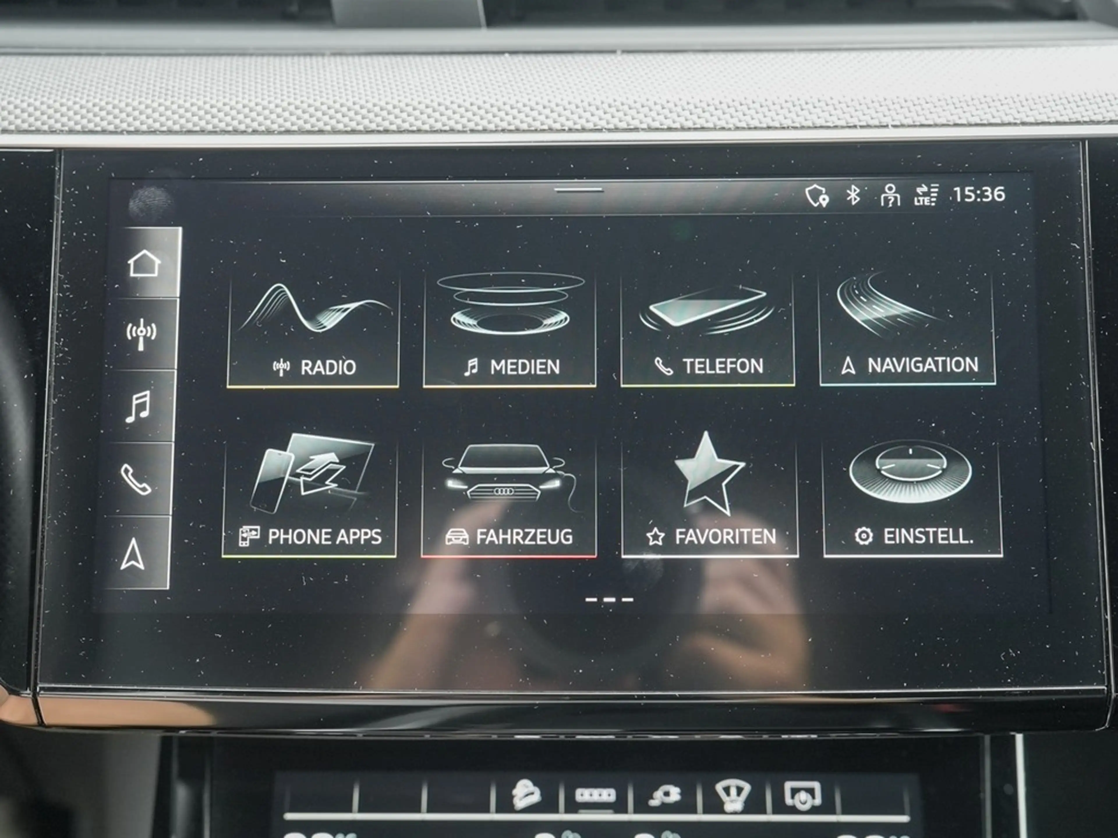 Audi e-tron 55 Sportback S line black edition Panorama — photo 15