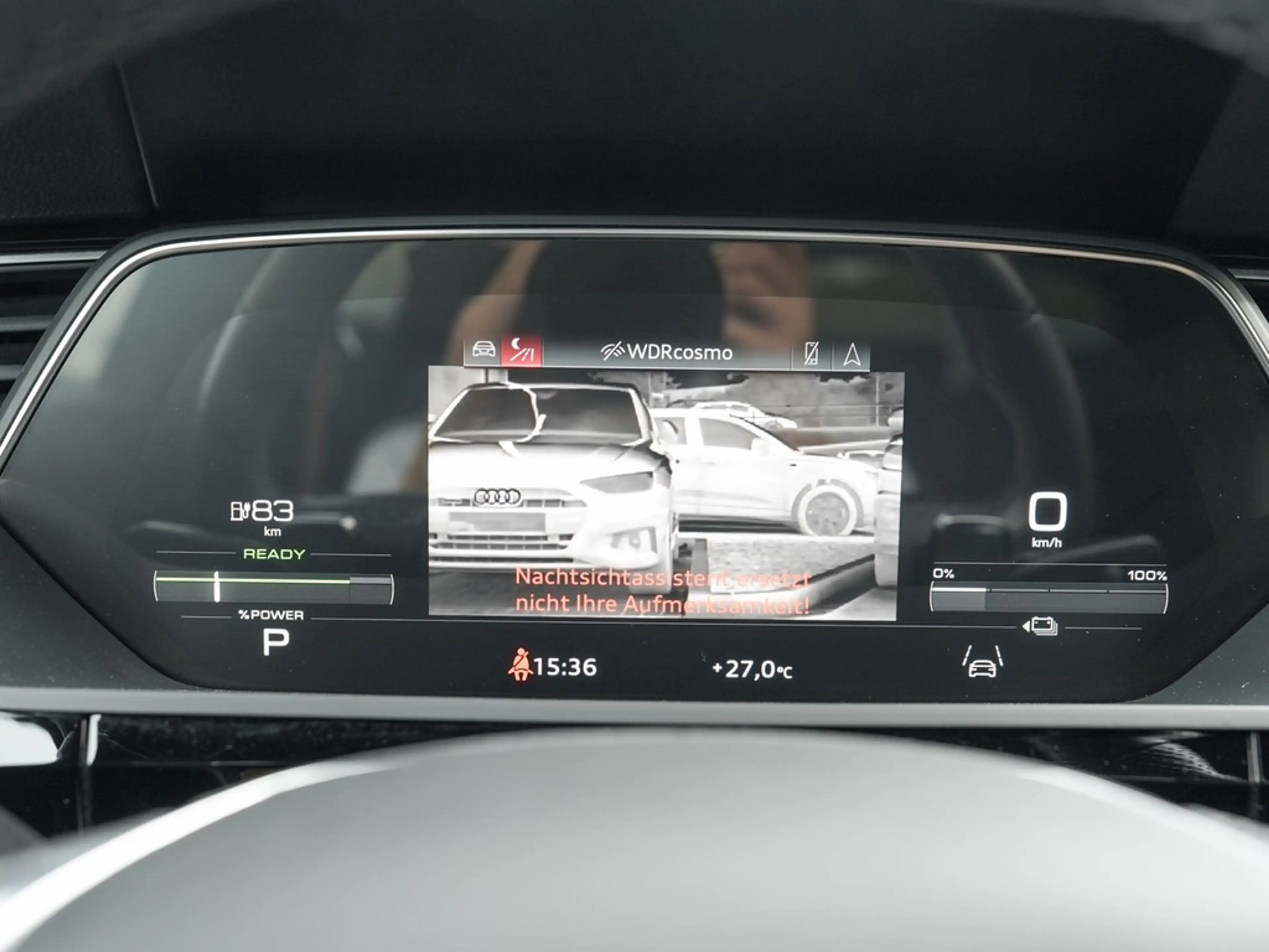 Audi e-tron 55 Sportback S line black edition Panorama — photo 17