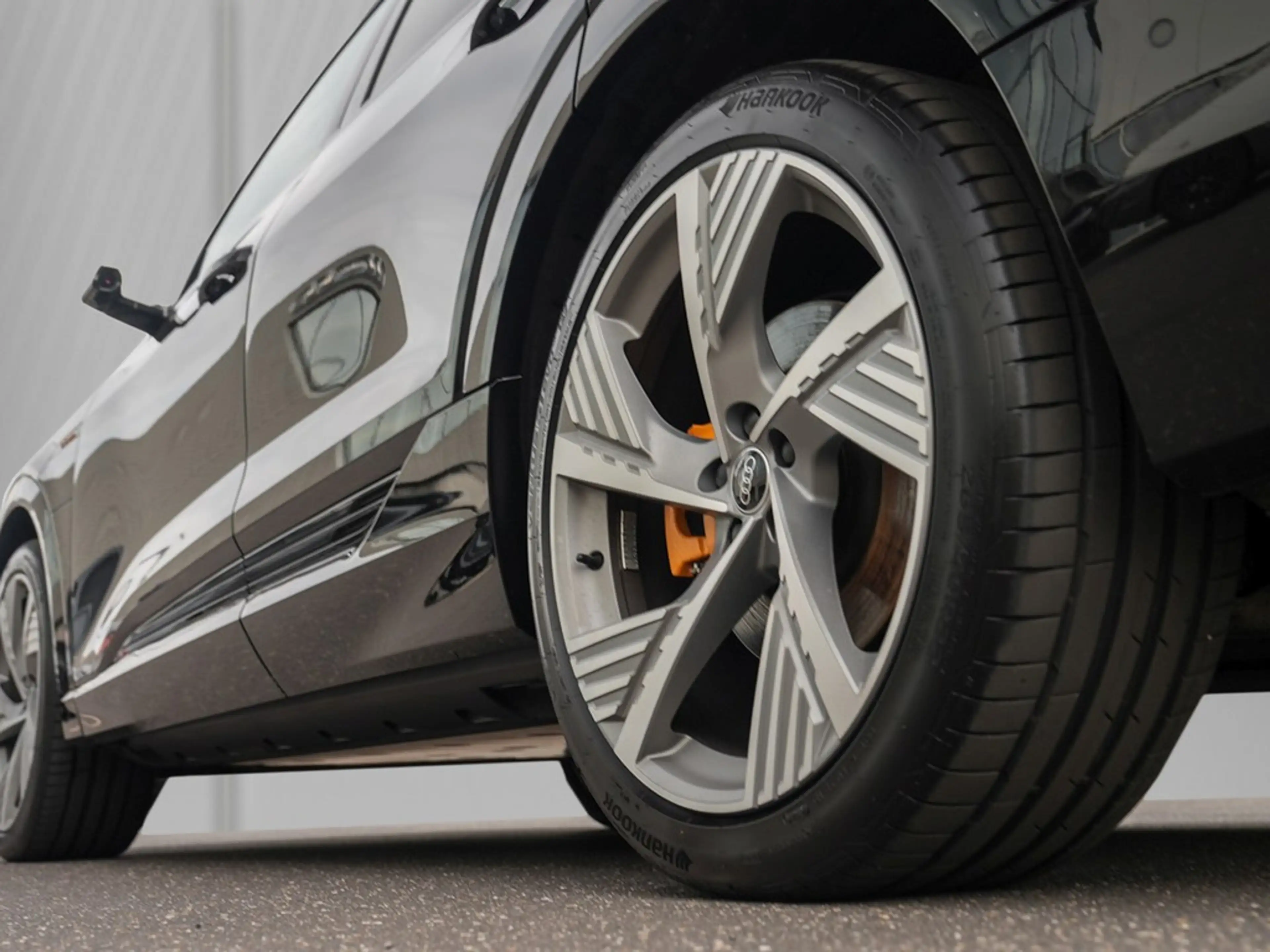 Audi e-tron 55 Sportback S line black edition Panorama — photo 6