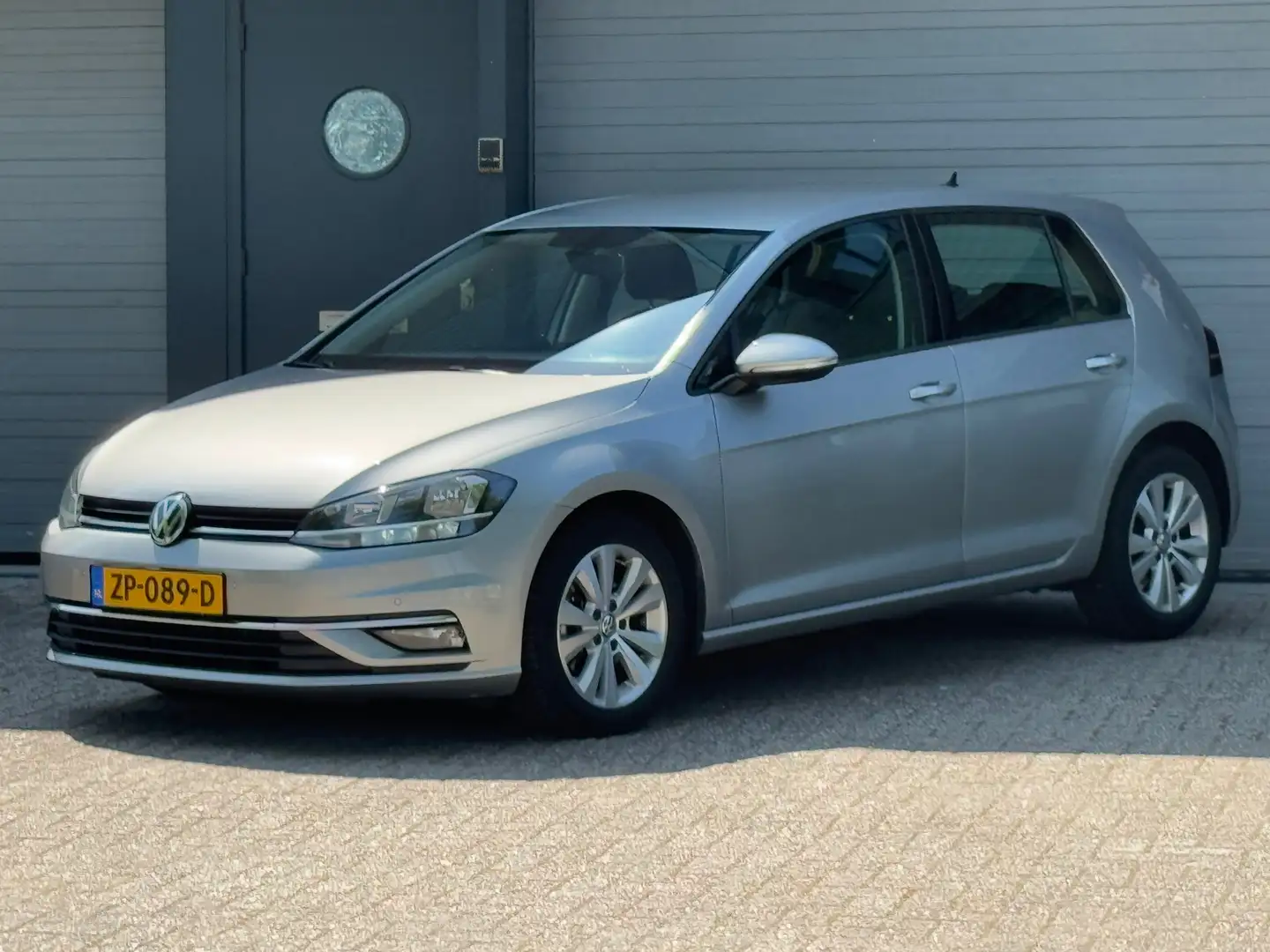 Volkswagen Golf 1.6 TDI Comfortline Business Grigio - 1