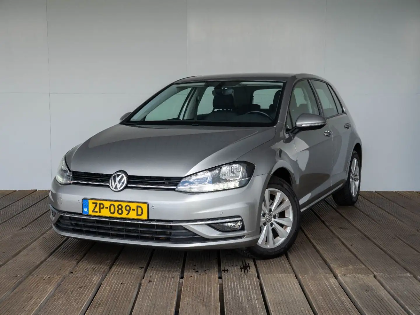 Volkswagen Golf 1.6 TDI Comfortline Business Gris - 1