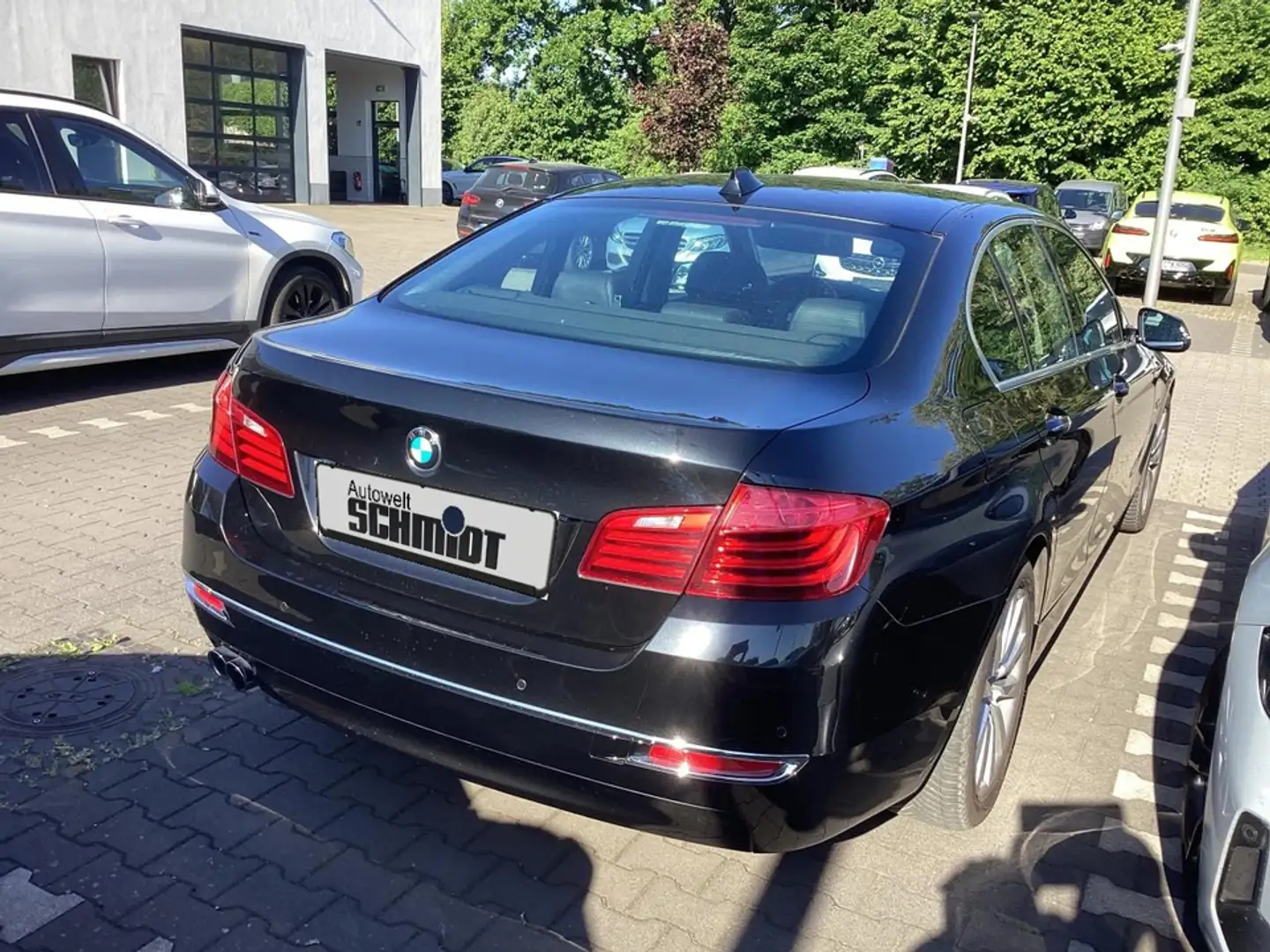 BMW 530 d Limousine Luxury Line + GARANTIE Noir - 2