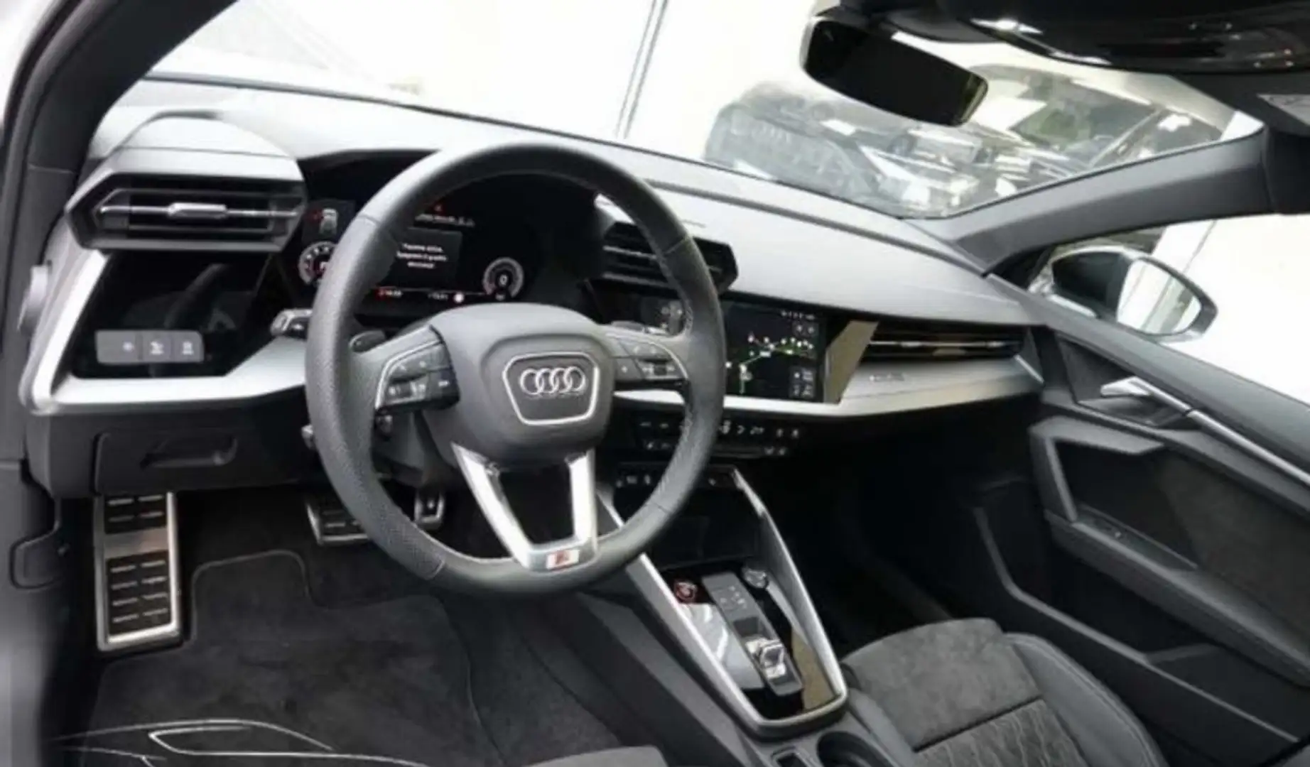 Audi S3 TFSI Sportback quattro S tronic - 2
