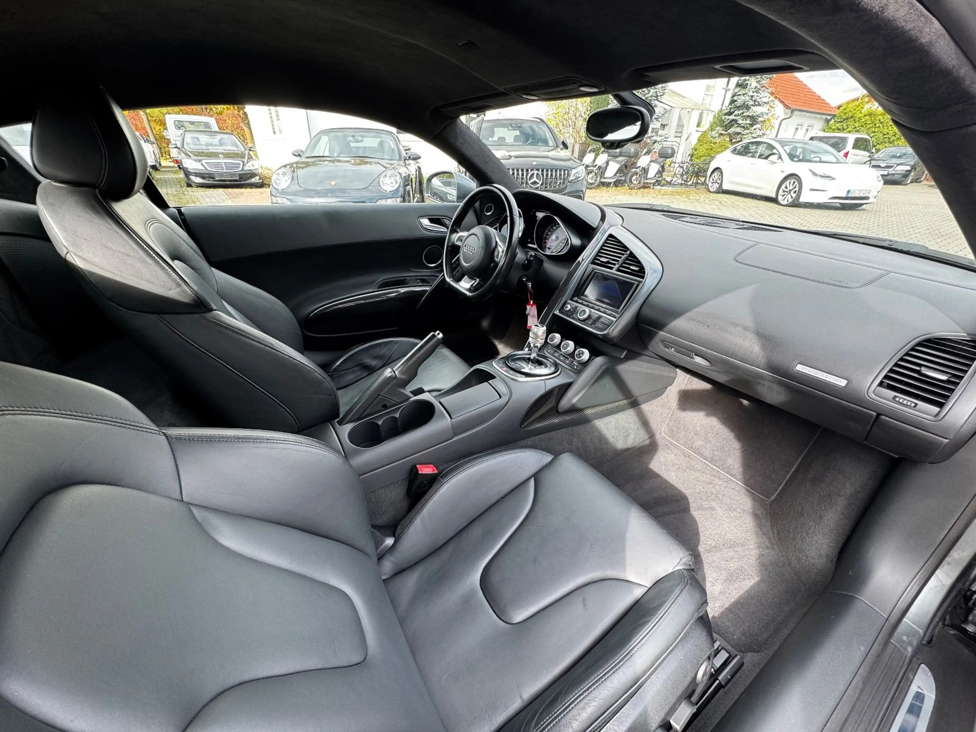 Audi R8 Coupe 4.2 FSI quattro/Kamera/TüV&Service Neu — photo 17