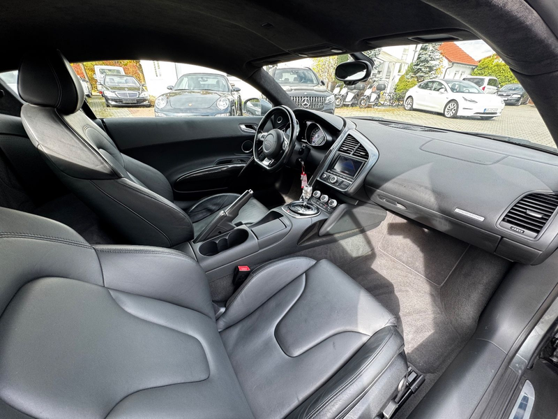 Audi R8 Coupe 4.2 FSI quattro/Kamera/TüV&Service Neu — photo 17