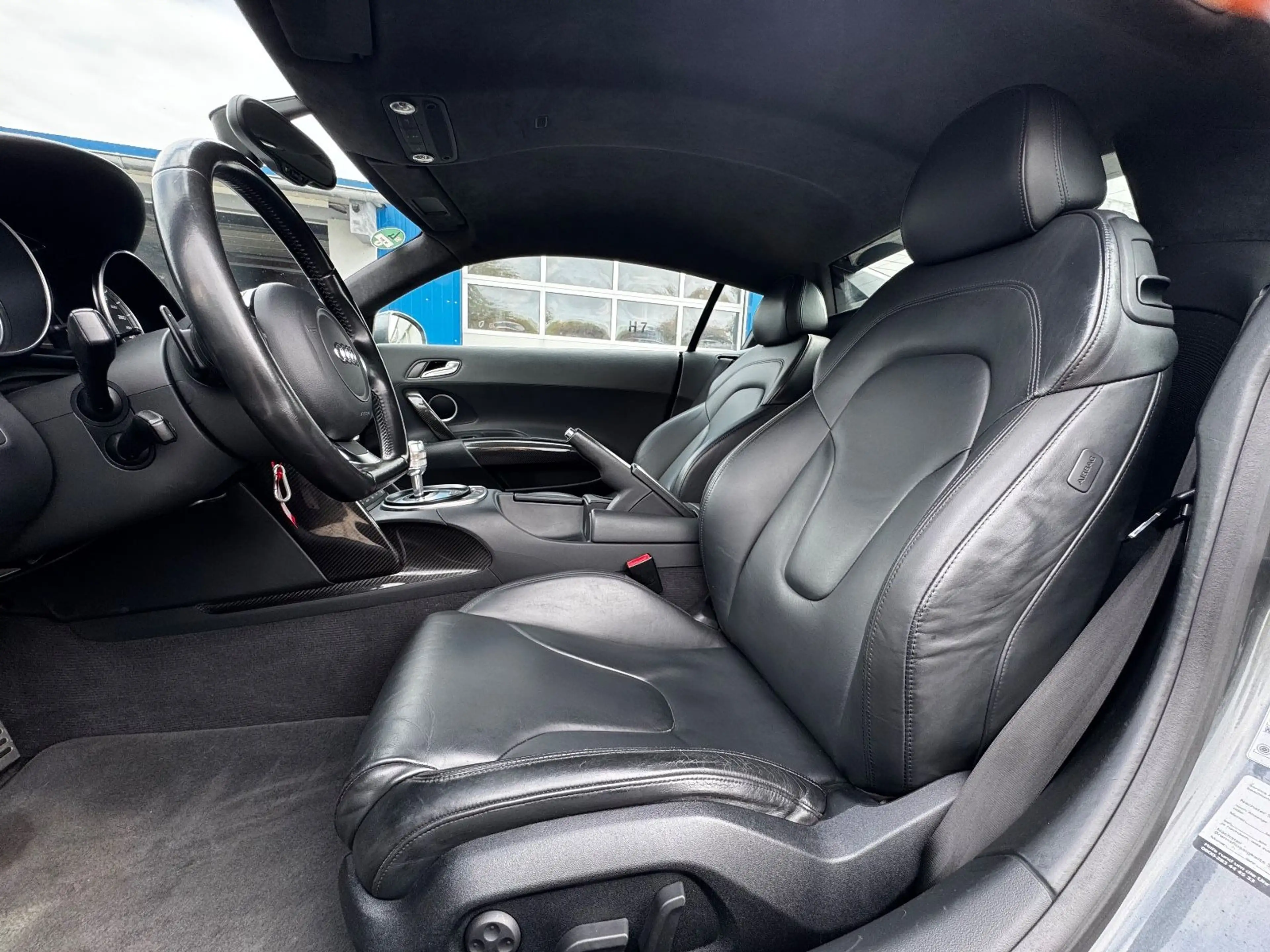 Audi R8 Coupe 4.2 FSI quattro/Kamera/TüV&Service Neu — photo 11