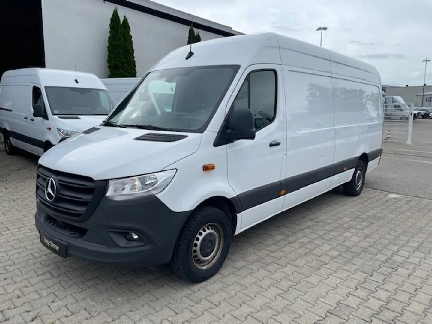 Mercedes-Benz Sprinter 315 CDI KA Maxi / MBUX / 360° / Klima / SHZ / Temp Wit - 2