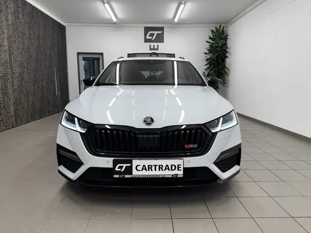 Skoda Octavia view 3