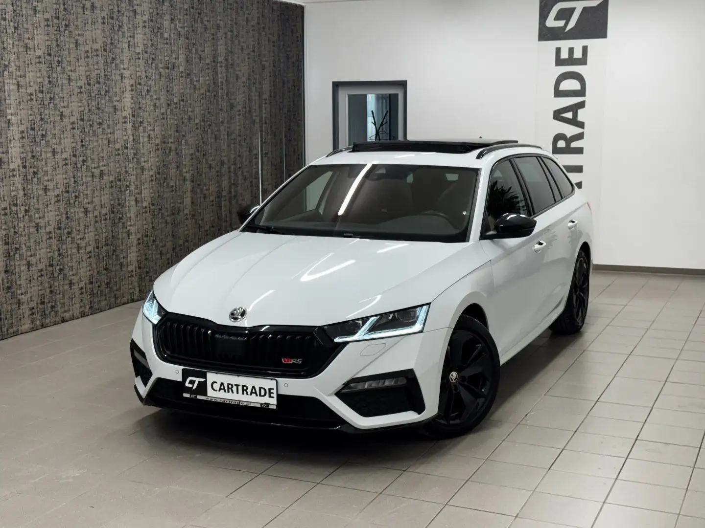 Skoda Octavia Combi 2.0 TDI DPF RS Weiß - 2