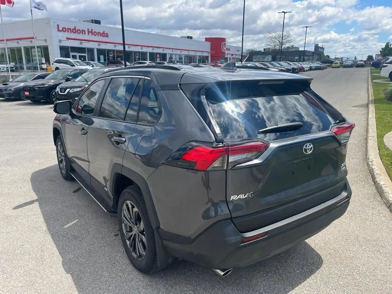 Toyota RAV 4 снимка Toyota RAV 4