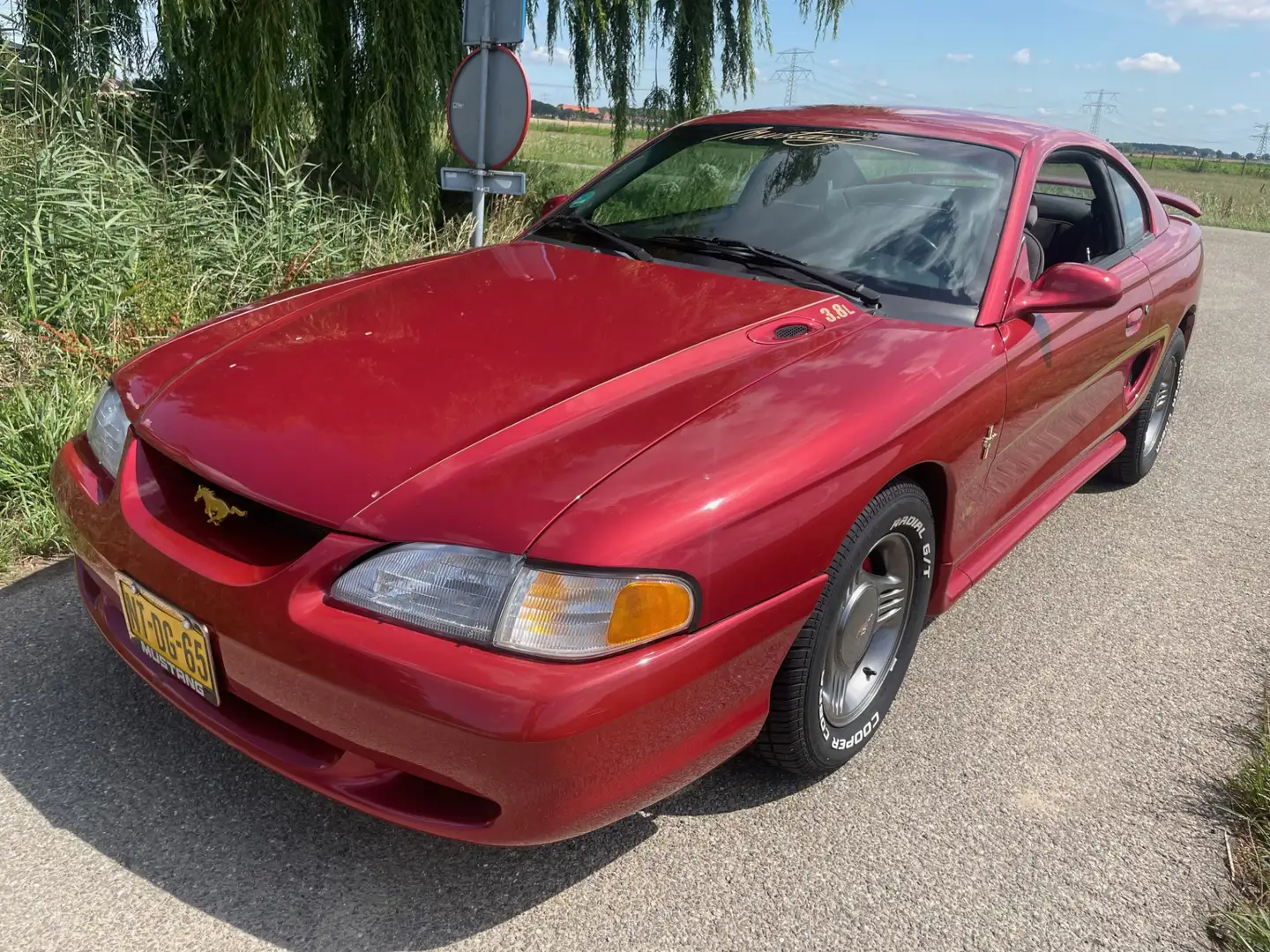 Ford Mustang USA 3.8 Coupé / 245.573 km / 1996 / APK 09-2026 Rood - 1